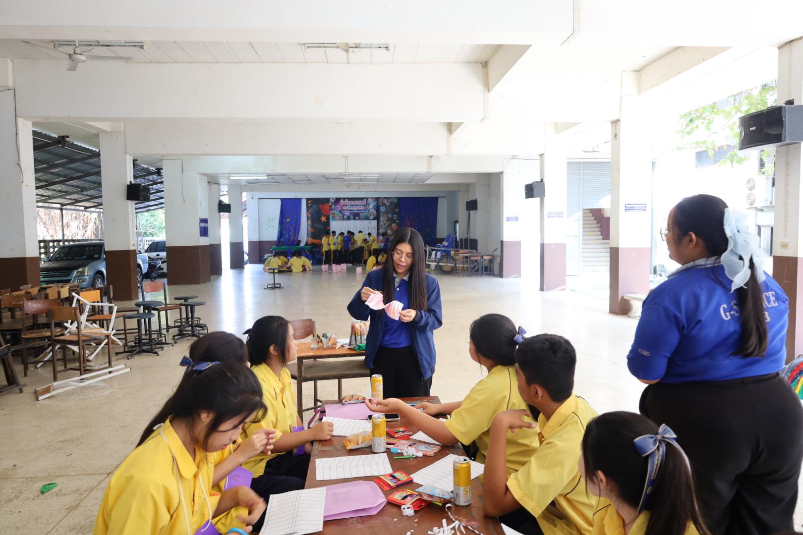 157. วันที่ 15 มกราคม 2569 นำโดยผศ.ดร.ไตรรงค์ เปลี่ยนแสง ผศ.ดร.ปราณี เลิศแก้ว  ดร.ธิดารัตน์  พรหมมา  และนักศึกษาโปรแกรมวิชาวิทยาศาสตร์ทั่วไป ได้จัดค่ายวิชาการให้กับนักเรียนชั้นมัธยมศึกษาปีที่ 3 โรงเรียนเทศบาลบ้านปากทาง จ.พิจิตร