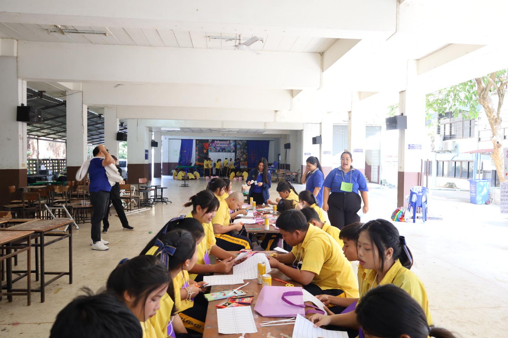 161. วันที่ 15 มกราคม 2569 นำโดยผศ.ดร.ไตรรงค์ เปลี่ยนแสง ผศ.ดร.ปราณี เลิศแก้ว  ดร.ธิดารัตน์  พรหมมา  และนักศึกษาโปรแกรมวิชาวิทยาศาสตร์ทั่วไป ได้จัดค่ายวิชาการให้กับนักเรียนชั้นมัธยมศึกษาปีที่ 3 โรงเรียนเทศบาลบ้านปากทาง จ.พิจิตร