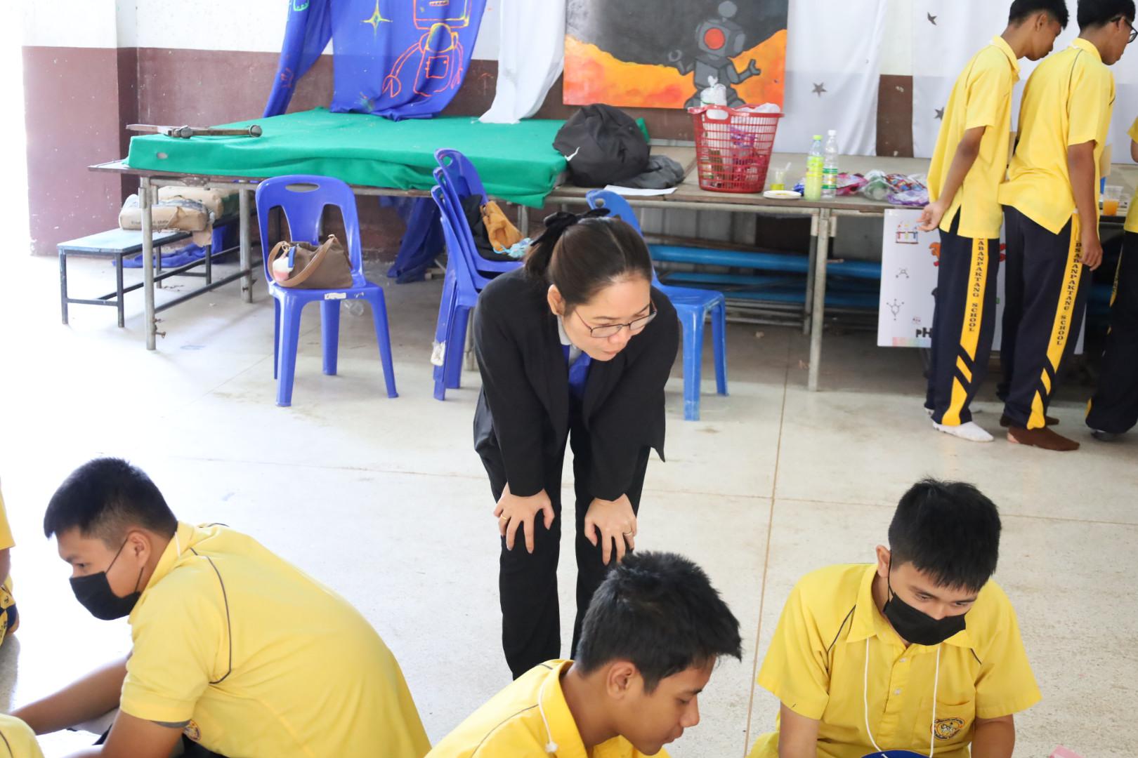 165. วันที่ 15 มกราคม 2569 นำโดยผศ.ดร.ไตรรงค์ เปลี่ยนแสง ผศ.ดร.ปราณี เลิศแก้ว  ดร.ธิดารัตน์  พรหมมา  และนักศึกษาโปรแกรมวิชาวิทยาศาสตร์ทั่วไป ได้จัดค่ายวิชาการให้กับนักเรียนชั้นมัธยมศึกษาปีที่ 3 โรงเรียนเทศบาลบ้านปากทาง จ.พิจิตร