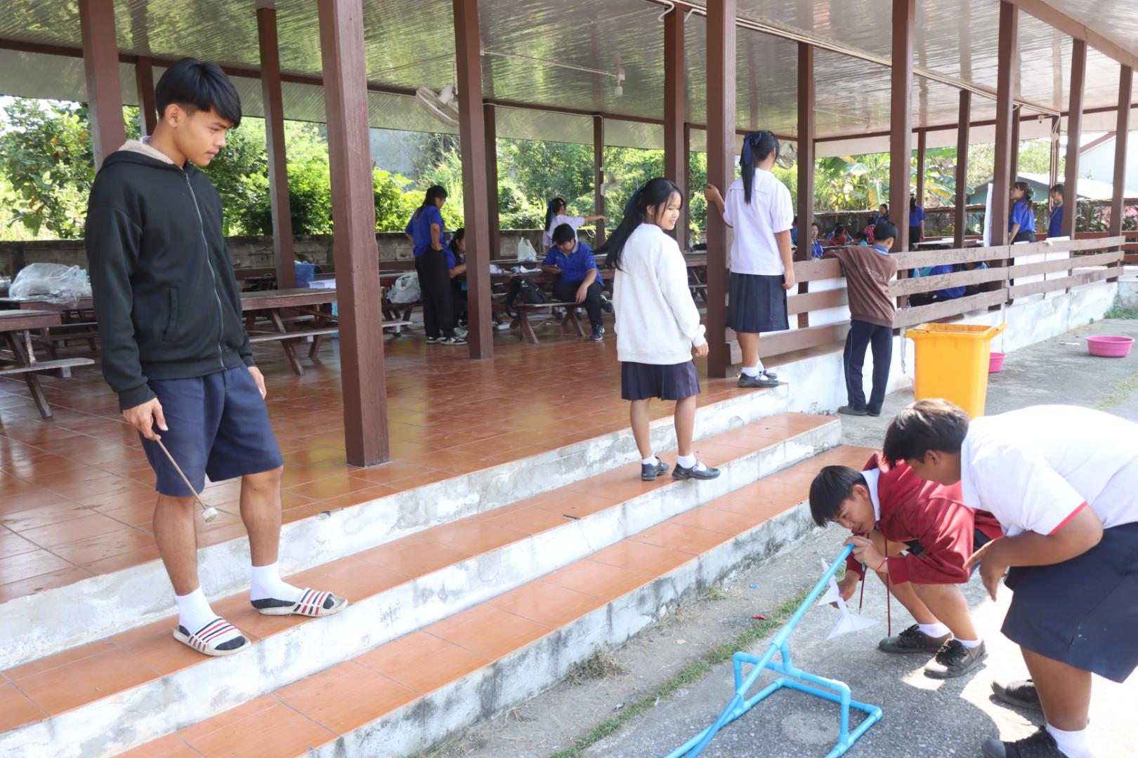 541. วันที่ 27 มกราคม 2569 โปรแกรมวิชาวิทยาศาสตร์ทั่วไป ได้จัดค่ายสเต็มศึกษาให้กับนักเรียนชั้นประถมศึกษาปีที่1-6 ณ โรงเรียนอนุบาลคลองขลุง จ.กำแพงเพชร