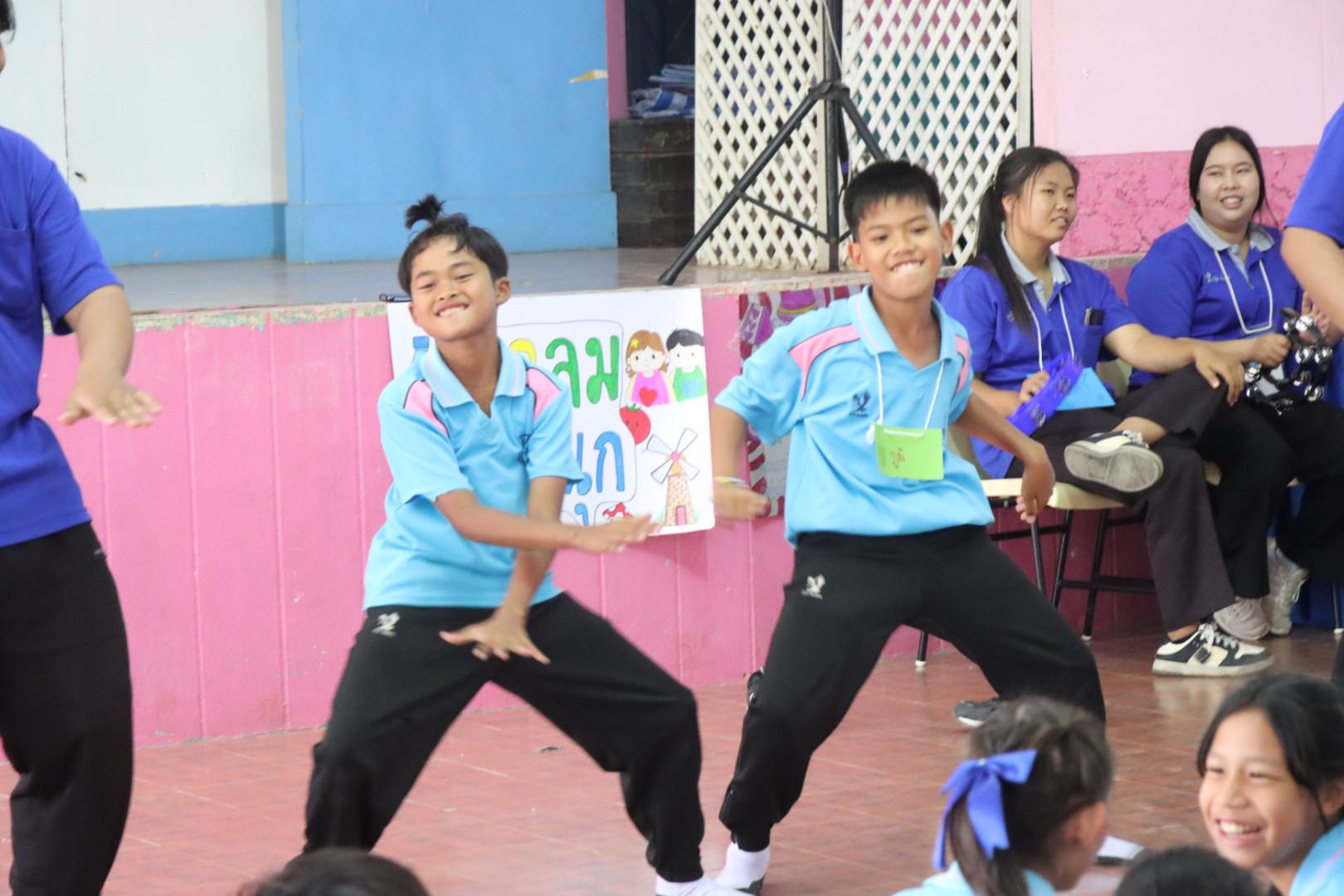 552. วันที่ 27 มกราคม 2569 โปรแกรมวิชาวิทยาศาสตร์ทั่วไป ได้จัดค่ายสเต็มศึกษาให้กับนักเรียนชั้นประถมศึกษาปีที่1-6 ณ โรงเรียนอนุบาลคลองขลุง จ.กำแพงเพชร