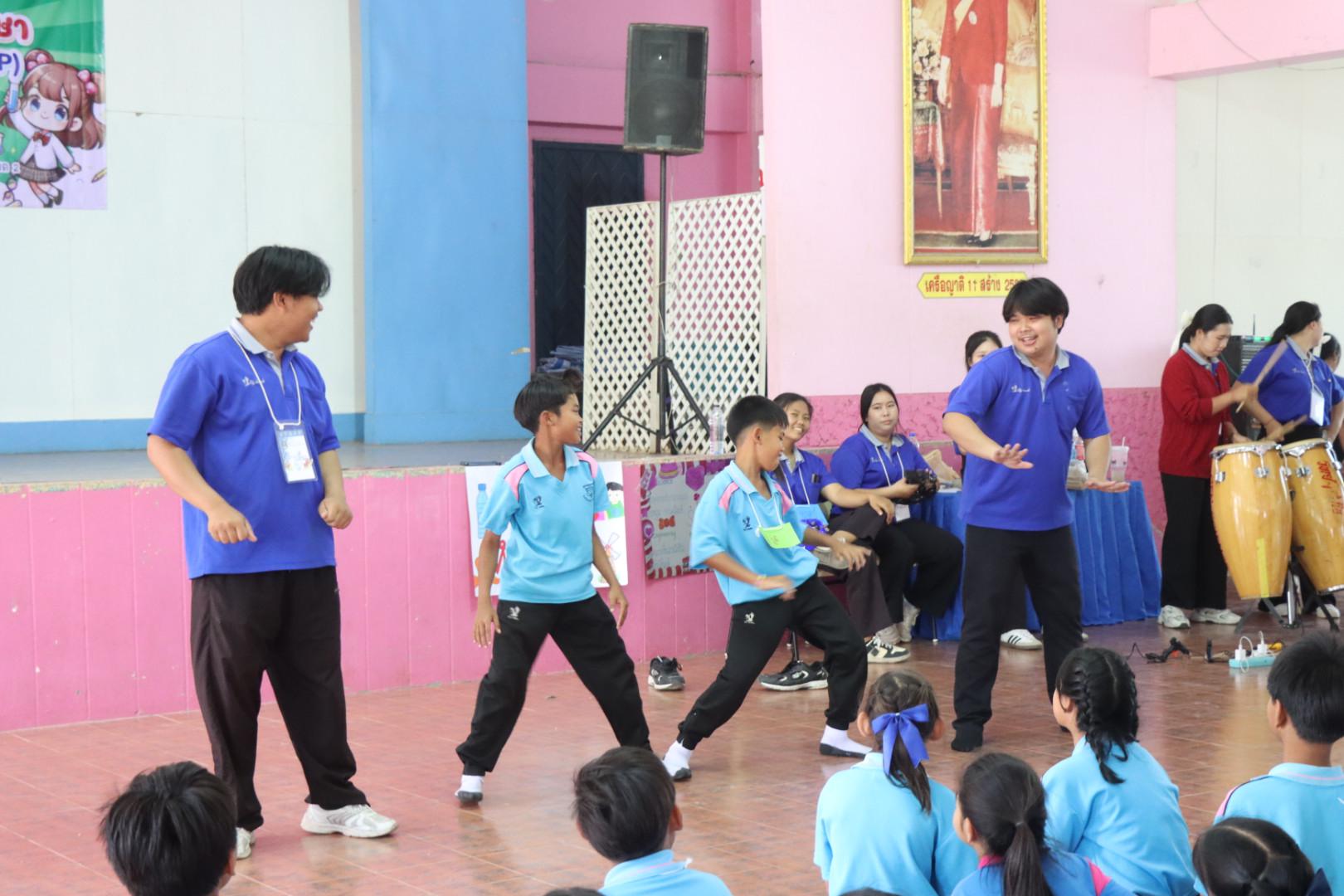 553. วันที่ 27 มกราคม 2569 โปรแกรมวิชาวิทยาศาสตร์ทั่วไป ได้จัดค่ายสเต็มศึกษาให้กับนักเรียนชั้นประถมศึกษาปีที่1-6 ณ โรงเรียนอนุบาลคลองขลุง จ.กำแพงเพชร