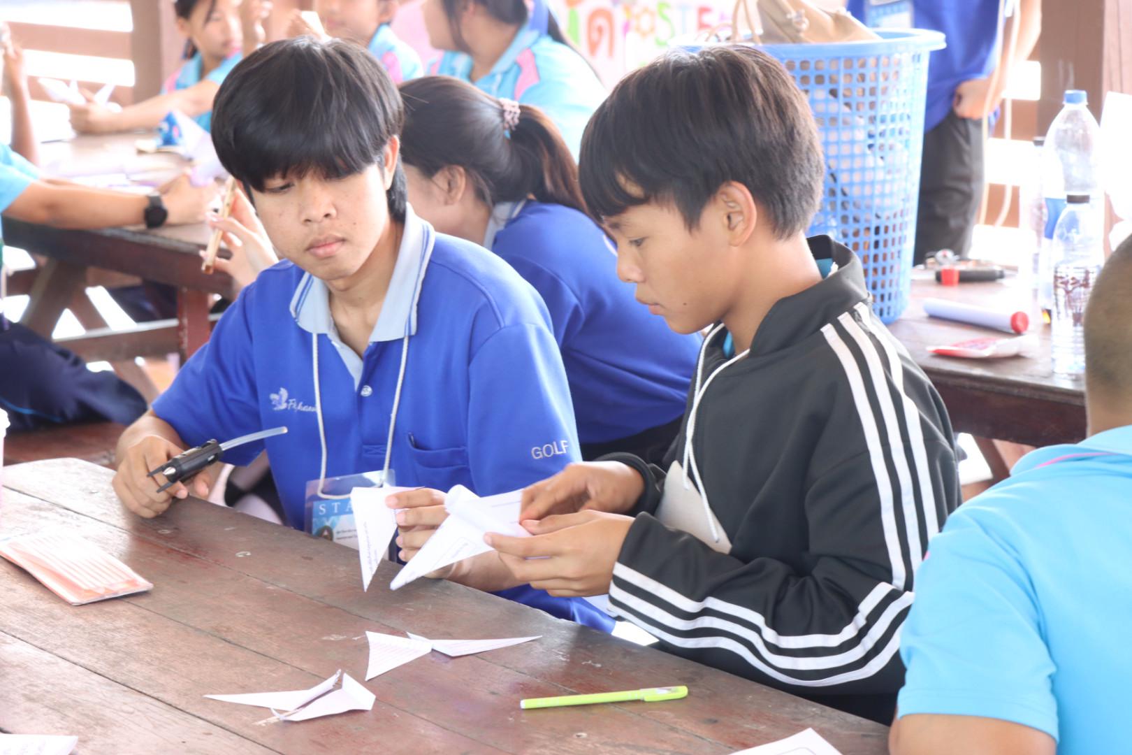 644. วันที่ 27 มกราคม 2569 โปรแกรมวิชาวิทยาศาสตร์ทั่วไป ได้จัดค่ายสเต็มศึกษาให้กับนักเรียนชั้นประถมศึกษาปีที่1-6 ณ โรงเรียนอนุบาลคลองขลุง จ.กำแพงเพชร