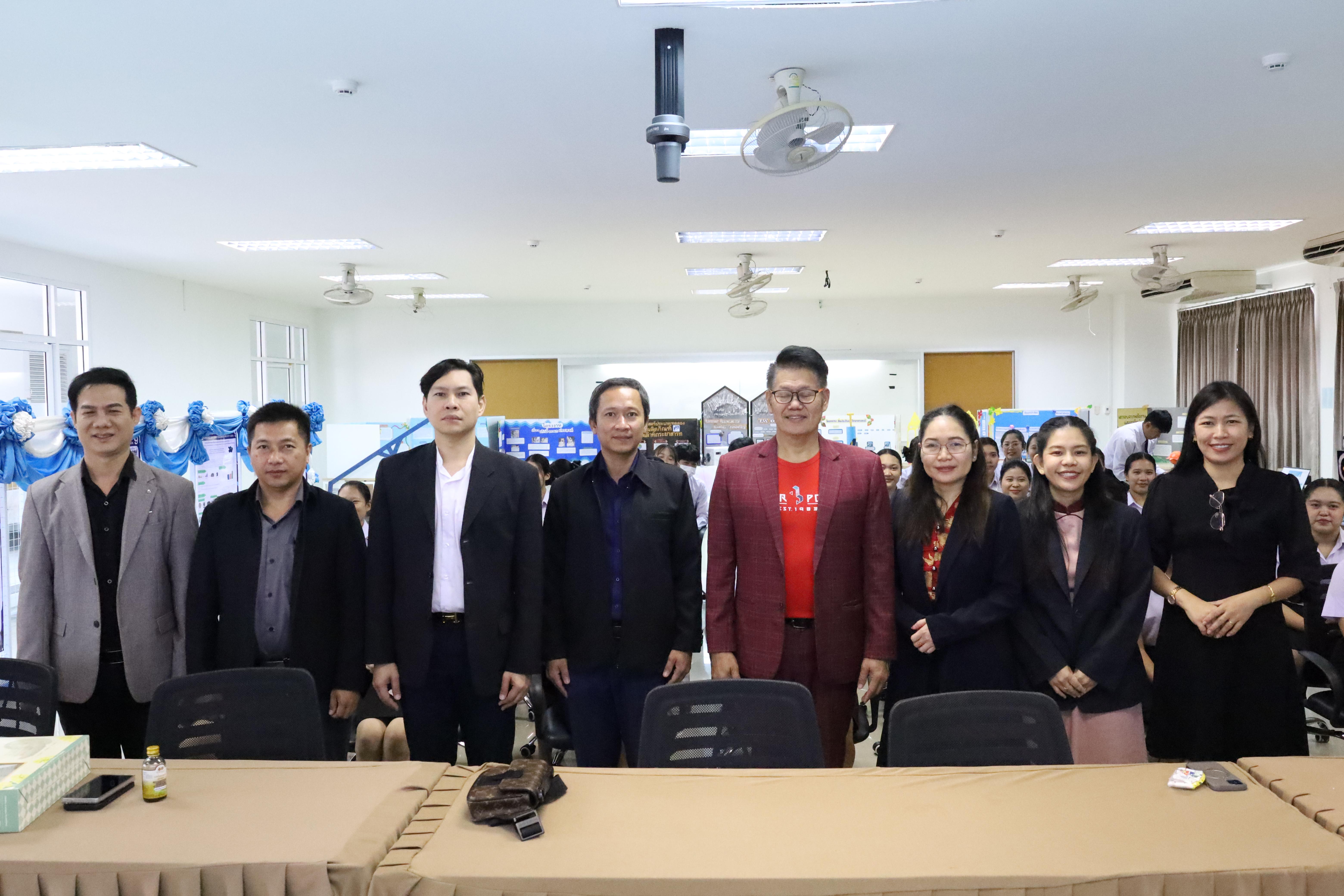 58. วันที่ 18 กุมภาพันธ์ 2569 โปรแกรมวิชาวิทยาศาสตร์ทั่วไป จัดสัมมนาโครงงานวิทยาศาสตร์ ประจำปี2569 ซึ่งได้รับเกียรติจาก ผศ.ดร.ประจบ ขวัญมั่น