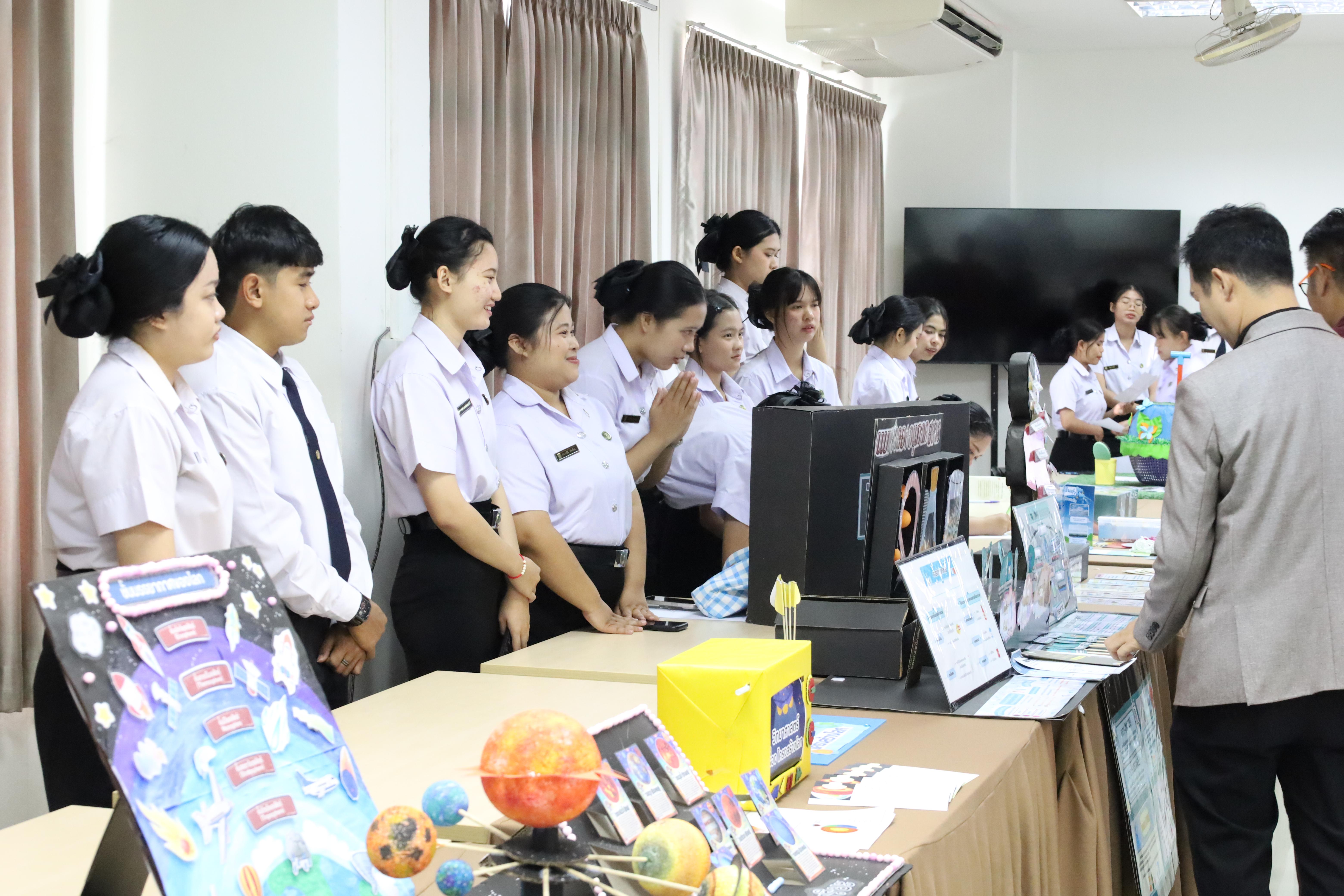 88. วันที่ 18 กุมภาพันธ์ 2569 โปรแกรมวิชาวิทยาศาสตร์ทั่วไป จัดสัมมนาโครงงานวิทยาศาสตร์ ประจำปี2569 ซึ่งได้รับเกียรติจาก ผศ.ดร.ประจบ ขวัญมั่น