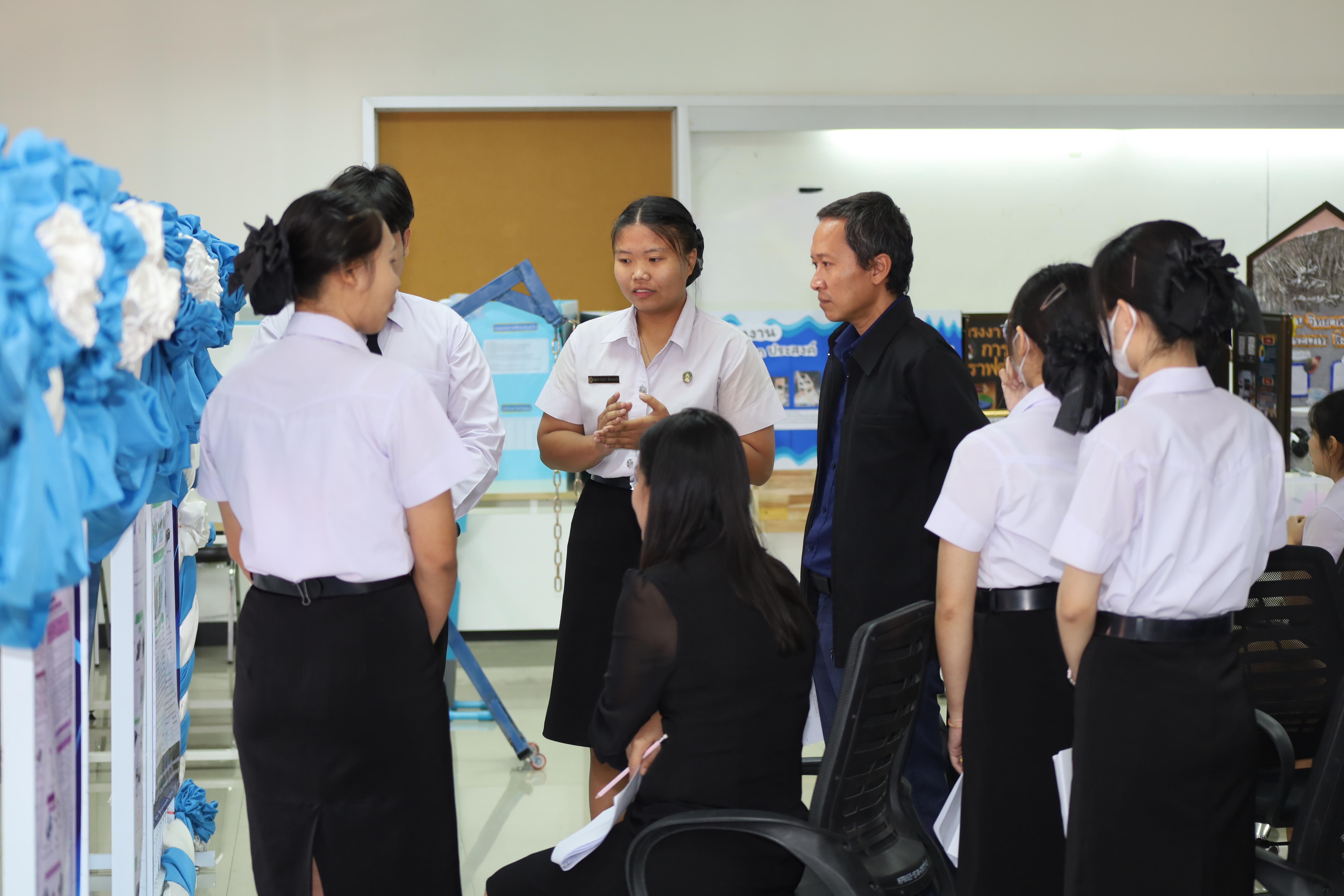 110. วันที่ 18 กุมภาพันธ์ 2569 โปรแกรมวิชาวิทยาศาสตร์ทั่วไป จัดสัมมนาโครงงานวิทยาศาสตร์ ประจำปี2569 ซึ่งได้รับเกียรติจาก ผศ.ดร.ประจบ ขวัญมั่น