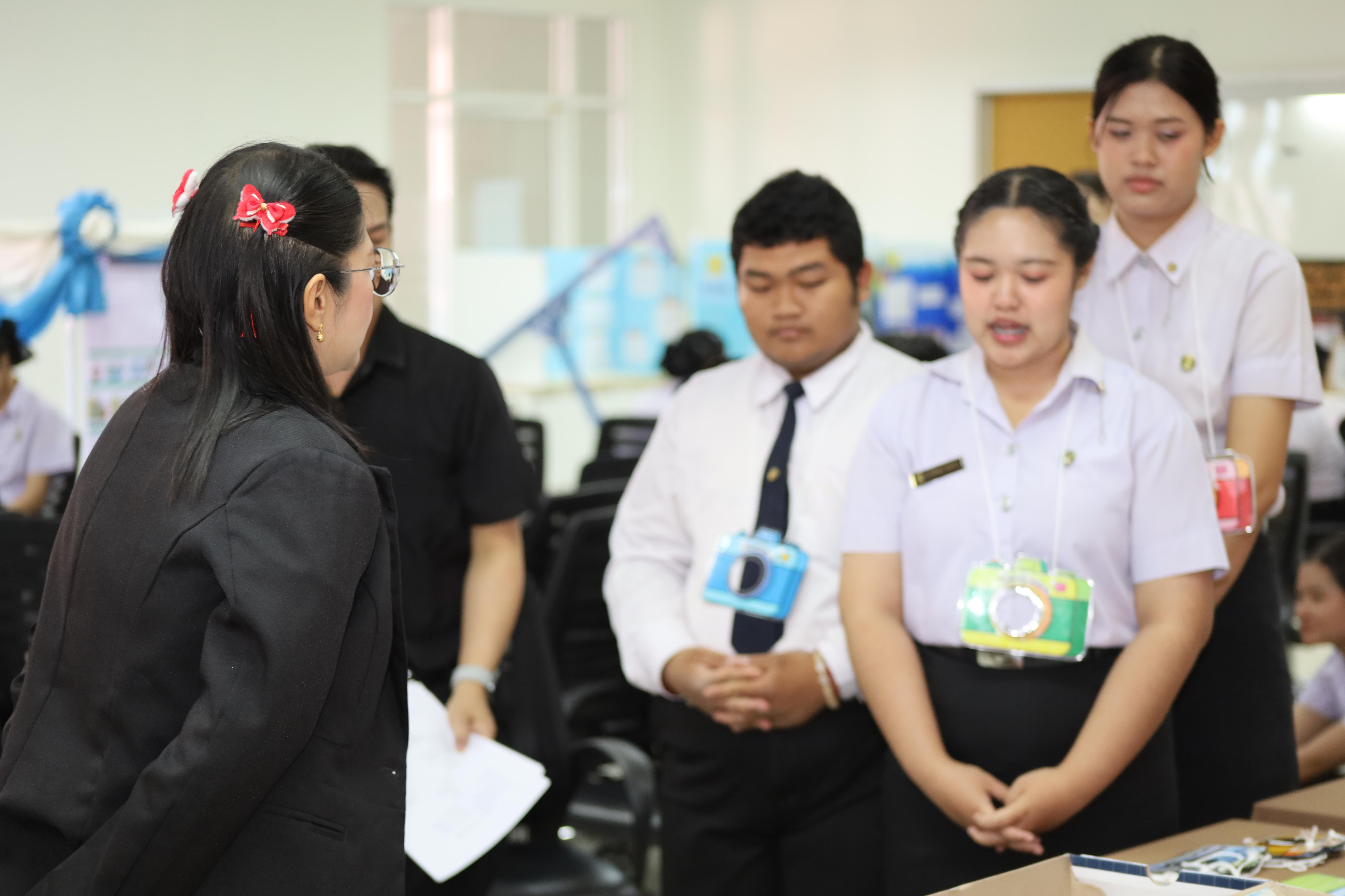 120. วันที่ 18 กุมภาพันธ์ 2569 โปรแกรมวิชาวิทยาศาสตร์ทั่วไป จัดสัมมนาโครงงานวิทยาศาสตร์ ประจำปี2569 ซึ่งได้รับเกียรติจาก ผศ.ดร.ประจบ ขวัญมั่น