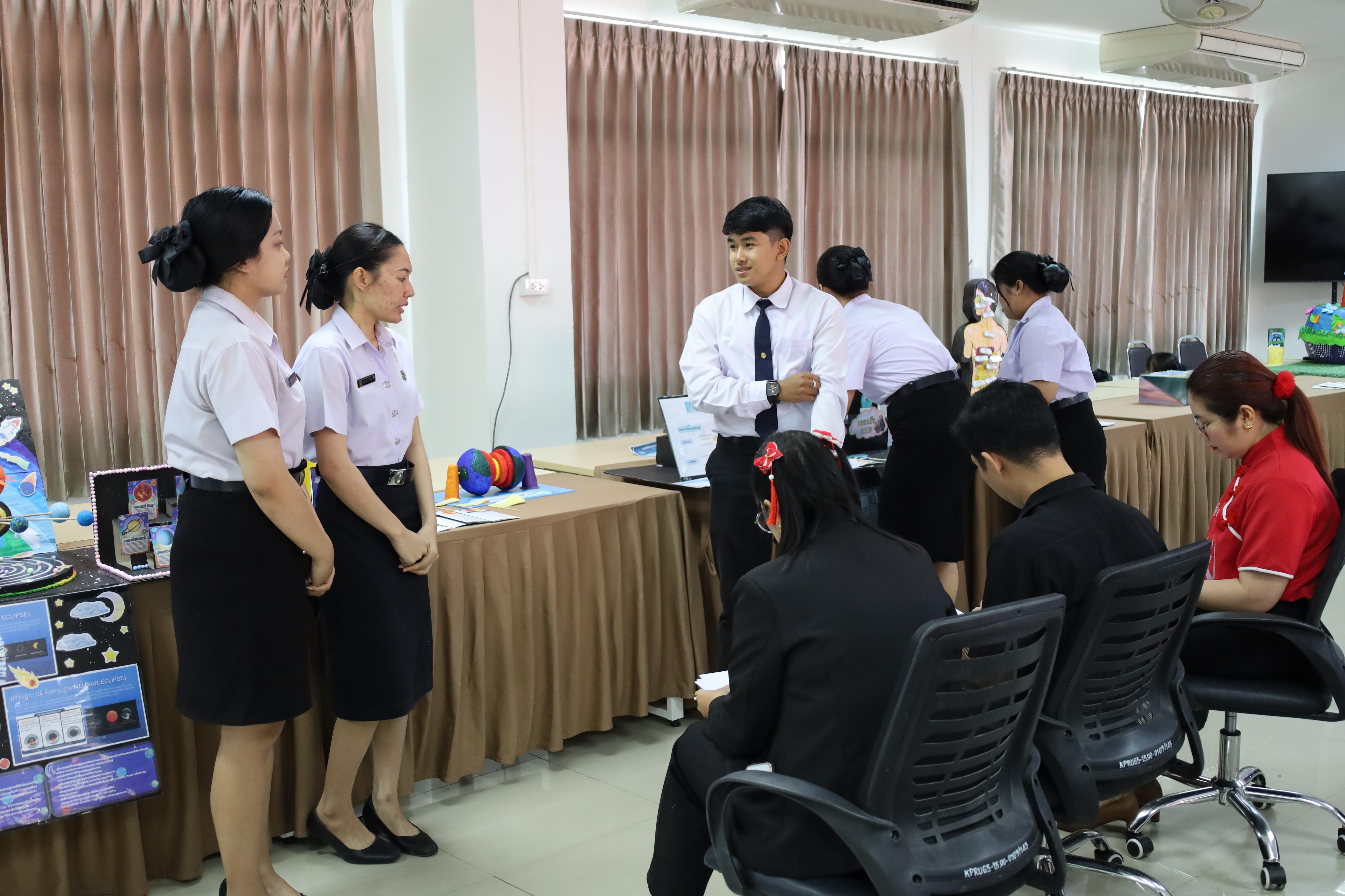 154. วันที่ 18 กุมภาพันธ์ 2569 โปรแกรมวิชาวิทยาศาสตร์ทั่วไป จัดสัมมนาโครงงานวิทยาศาสตร์ ประจำปี2569 ซึ่งได้รับเกียรติจาก ผศ.ดร.ประจบ ขวัญมั่น