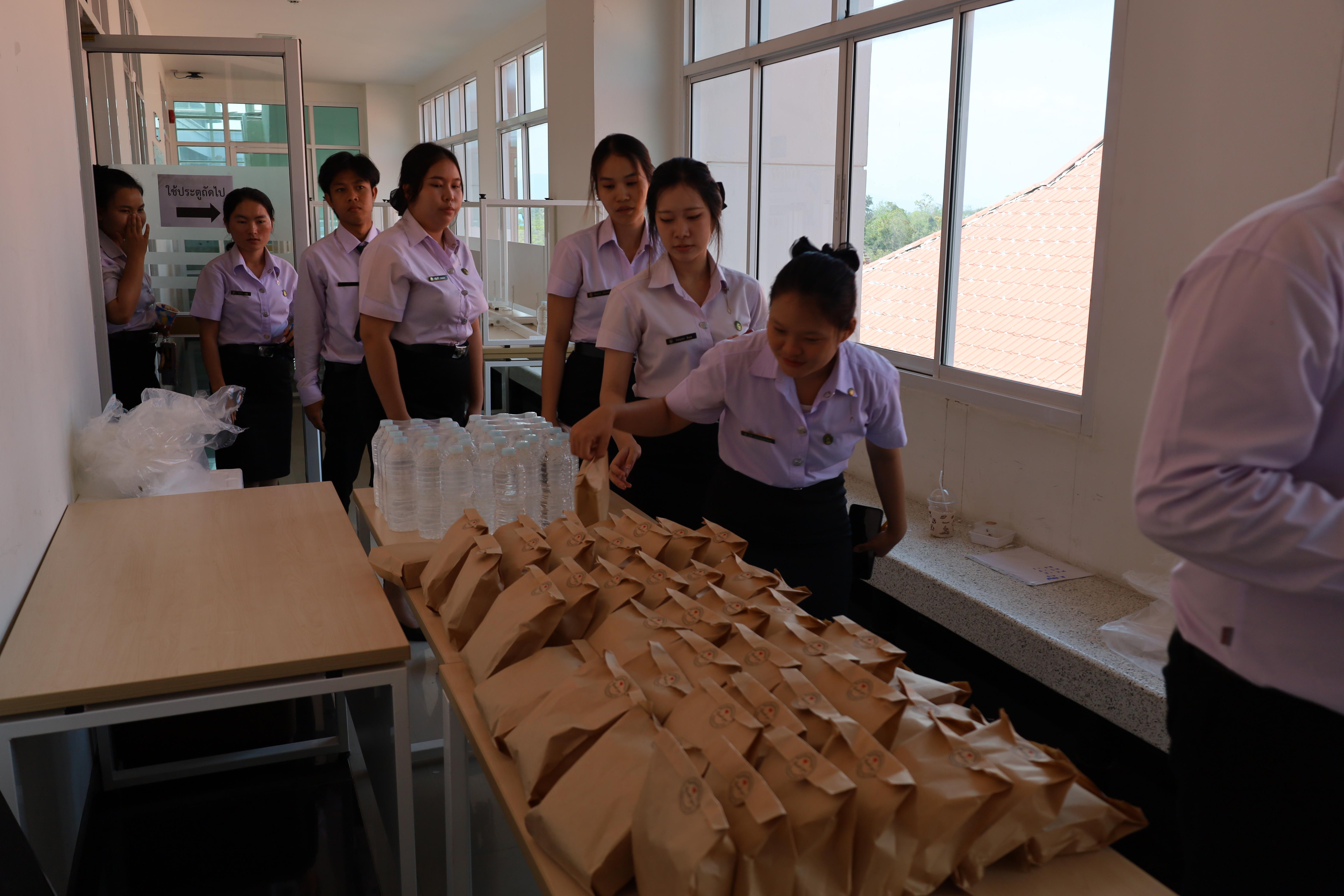 258. วันที่ 18 กุมภาพันธ์ 2569 โปรแกรมวิชาวิทยาศาสตร์ทั่วไป จัดสัมมนาโครงงานวิทยาศาสตร์ ประจำปี2569 ซึ่งได้รับเกียรติจาก ผศ.ดร.ประจบ ขวัญมั่น