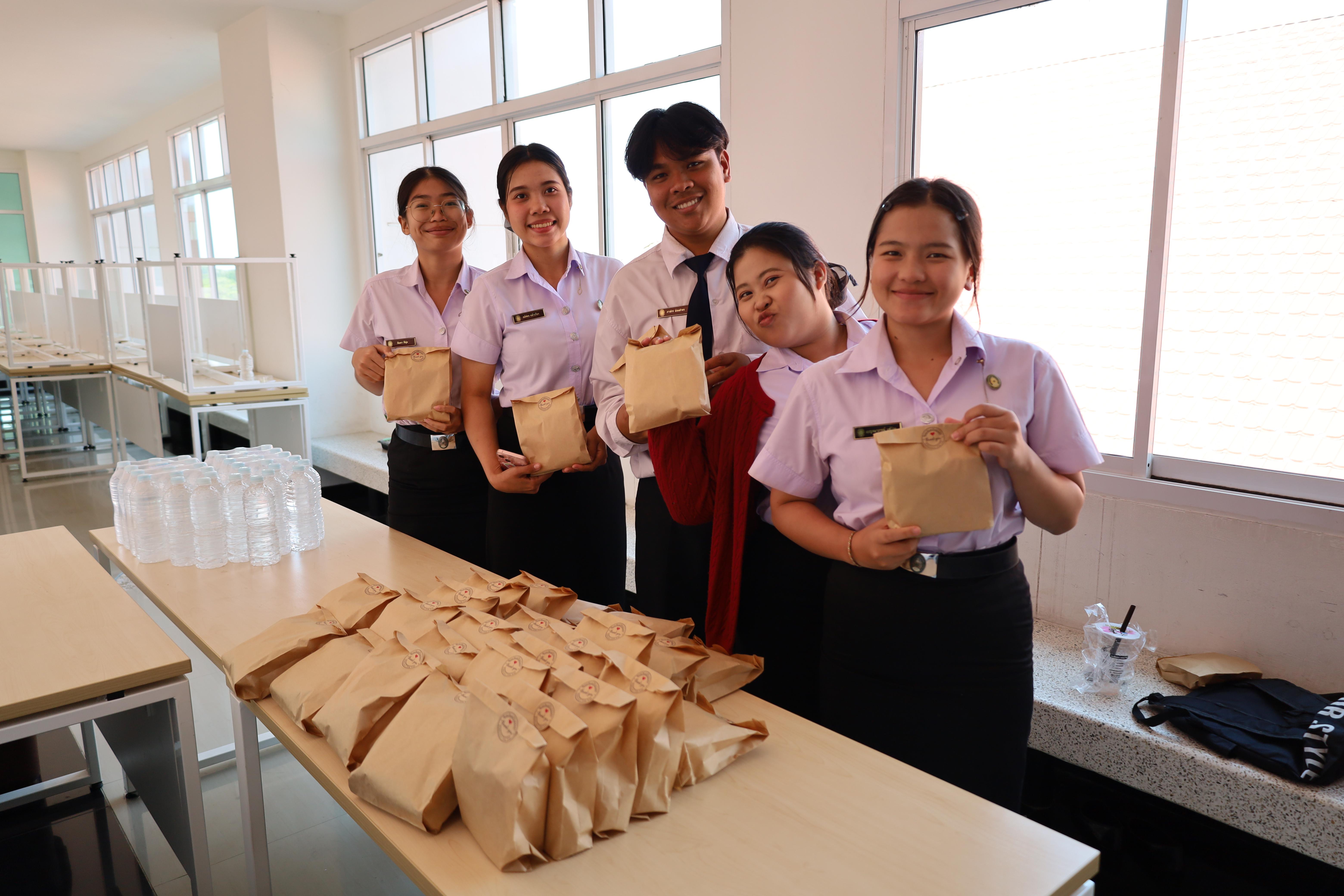 262. วันที่ 18 กุมภาพันธ์ 2569 โปรแกรมวิชาวิทยาศาสตร์ทั่วไป จัดสัมมนาโครงงานวิทยาศาสตร์ ประจำปี2569 ซึ่งได้รับเกียรติจาก ผศ.ดร.ประจบ ขวัญมั่น