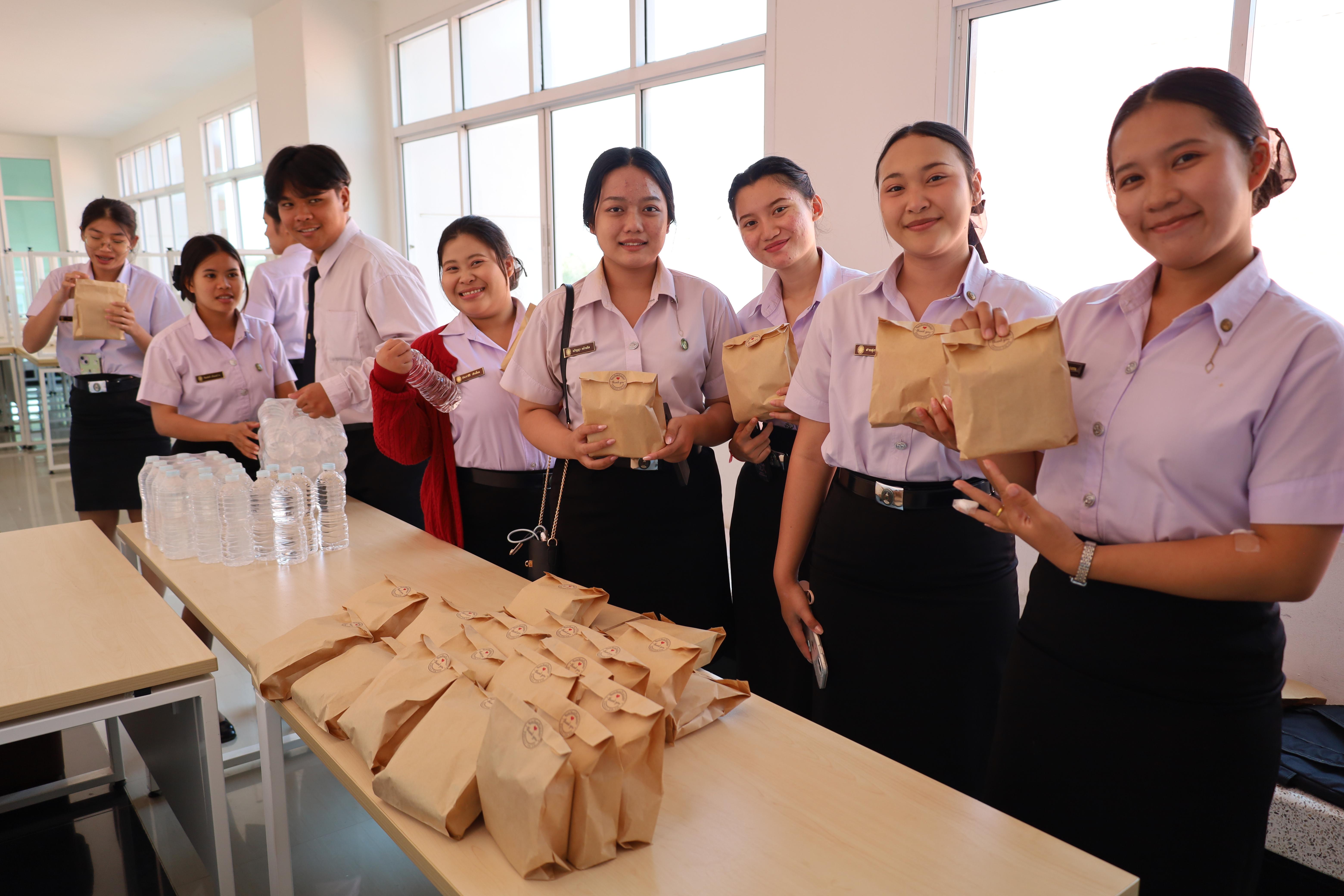 263. วันที่ 18 กุมภาพันธ์ 2569 โปรแกรมวิชาวิทยาศาสตร์ทั่วไป จัดสัมมนาโครงงานวิทยาศาสตร์ ประจำปี2569 ซึ่งได้รับเกียรติจาก ผศ.ดร.ประจบ ขวัญมั่น