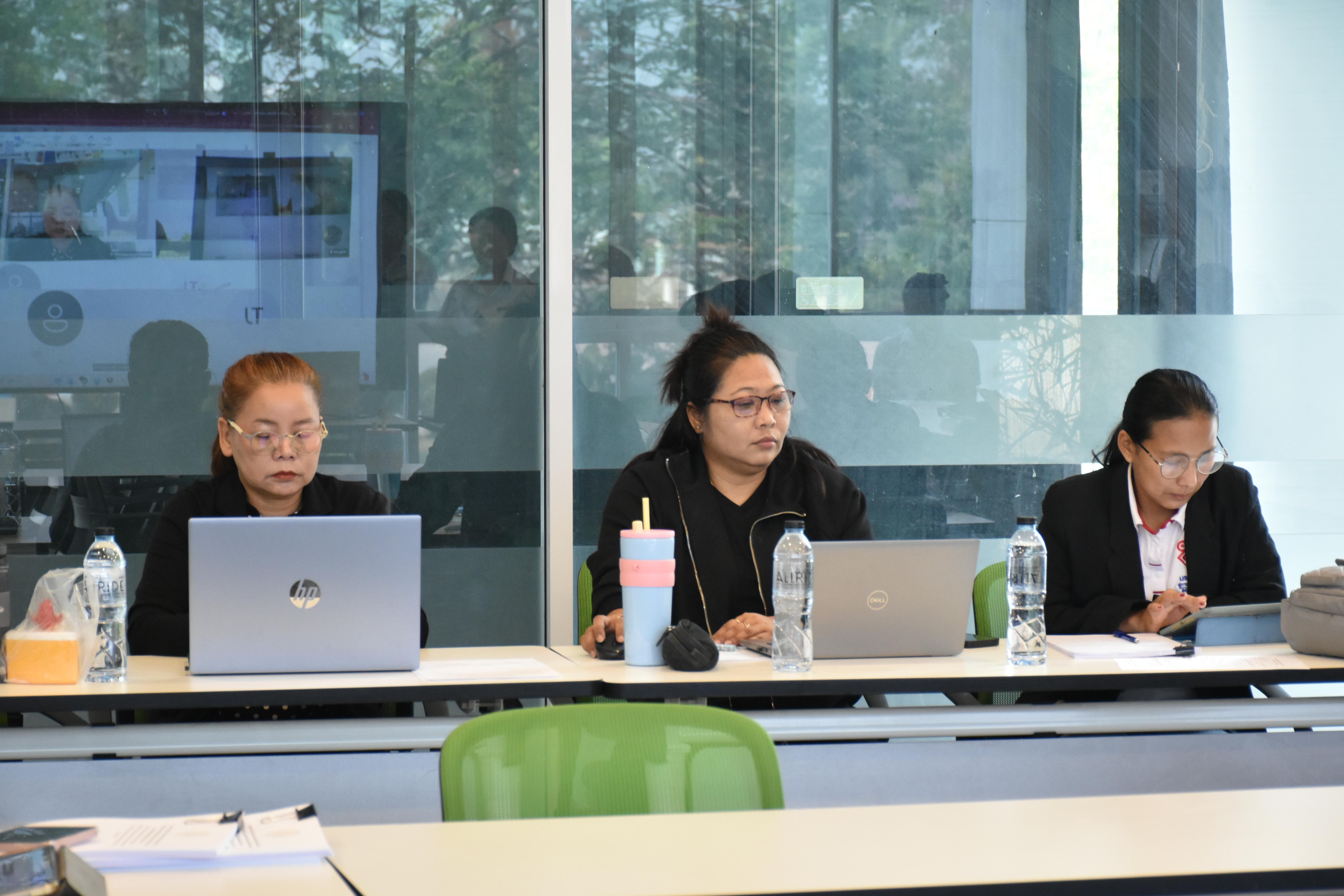 วันที่ 9 มีนาคม 2569 นักศึกษาโปรแกรมวิทยาศาสตร์ทั่วไปชั้นปีที่ 3 ได้นำเสนอผลงานวิจัย โดยมีผศ.วิไลลักษณ์ สวนมะลิ ดร.เกษฏา สาลา ผศ.สุวิชญา บัวชาติ เป็นผู้ทรงคุณวุฒิ