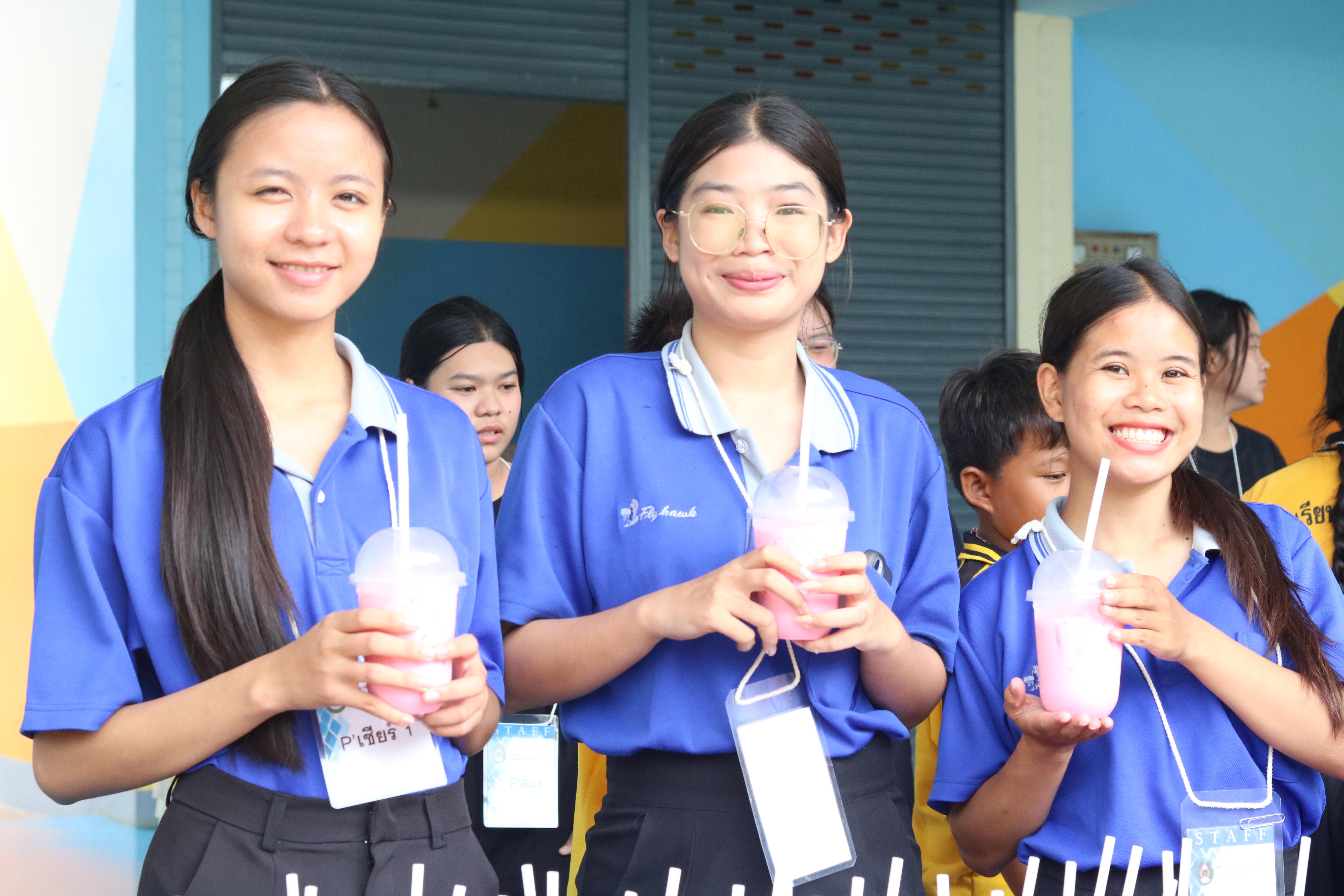 100. วันที่ 15 กรกฎาคม 2569 โปรแกรมวิชาวิทยาศาสตร์ทั่วไป ได้จัดค่ายบูรณาการพันธกิจระดับหลักสูตรเพื่อพัฒนาทักษะในศตวรรษที่ 21 ณ โรงเรียนเทศบาล 2 (วัดทุ่งสวน)