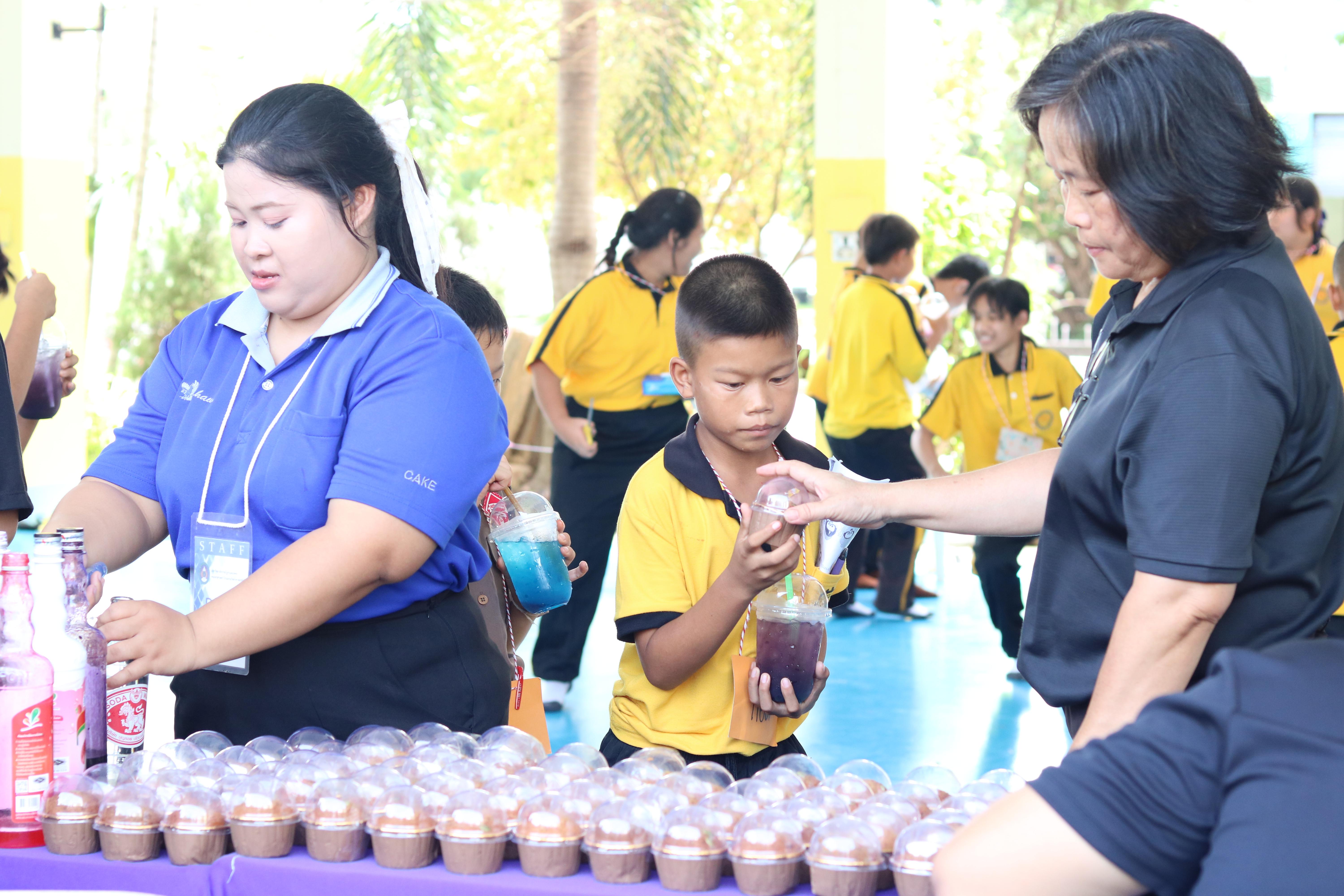 143. วันที่ 15 กรกฎาคม 2569 โปรแกรมวิชาวิทยาศาสตร์ทั่วไป ได้จัดค่ายบูรณาการพันธกิจระดับหลักสูตรเพื่อพัฒนาทักษะในศตวรรษที่ 21 ณ โรงเรียนเทศบาล 2 (วัดทุ่งสวน)