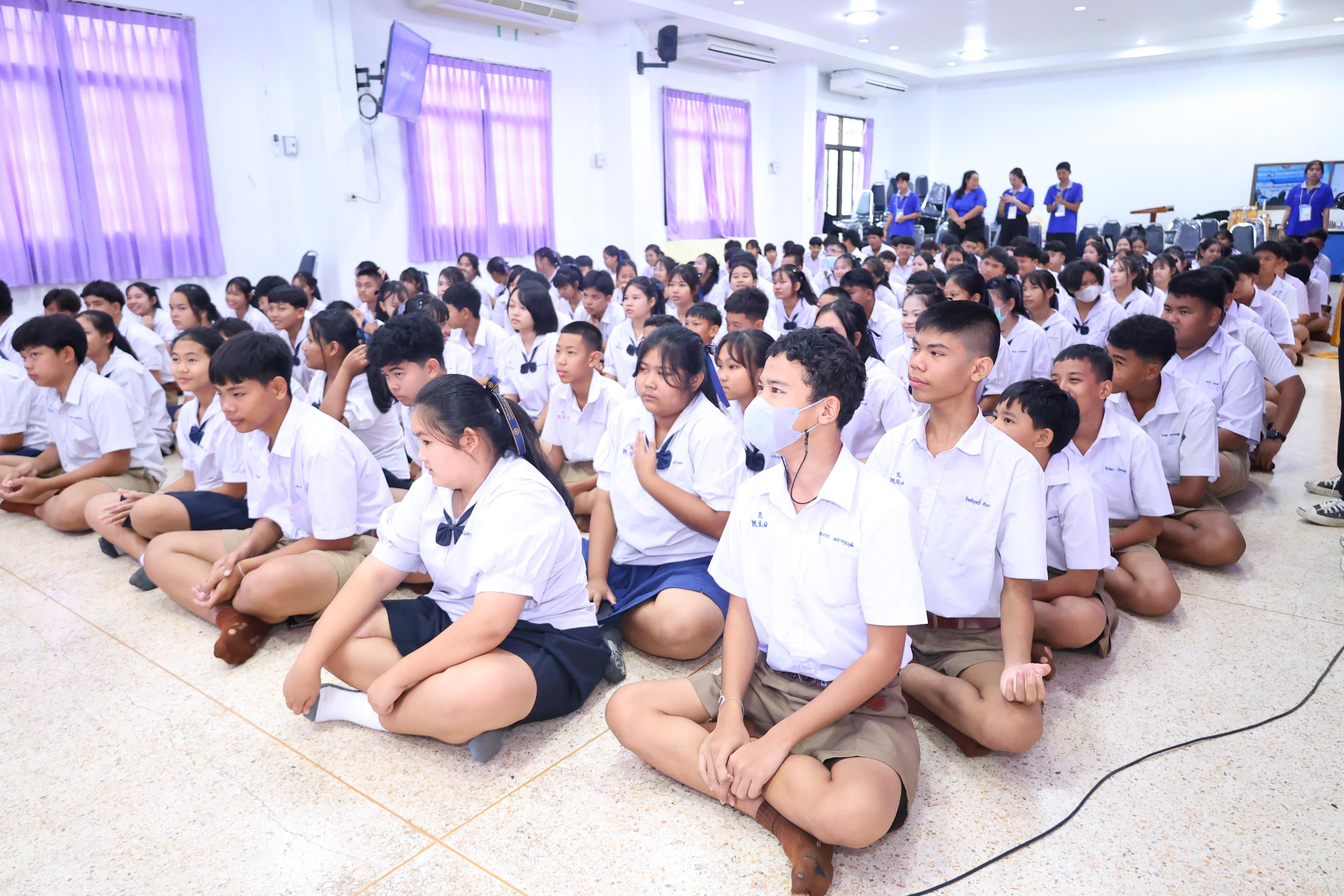 24. วันที่ 24 สิงหาคม 2569 โปรแกรมวิชาวิทยาศาสตร์ทั่วไป ได้จัดกิจกรรมค่ายสเต็มศึกษา ณ โรงเรียนเทศบาลบ้านปากทาง จังหวัดพิจิตร