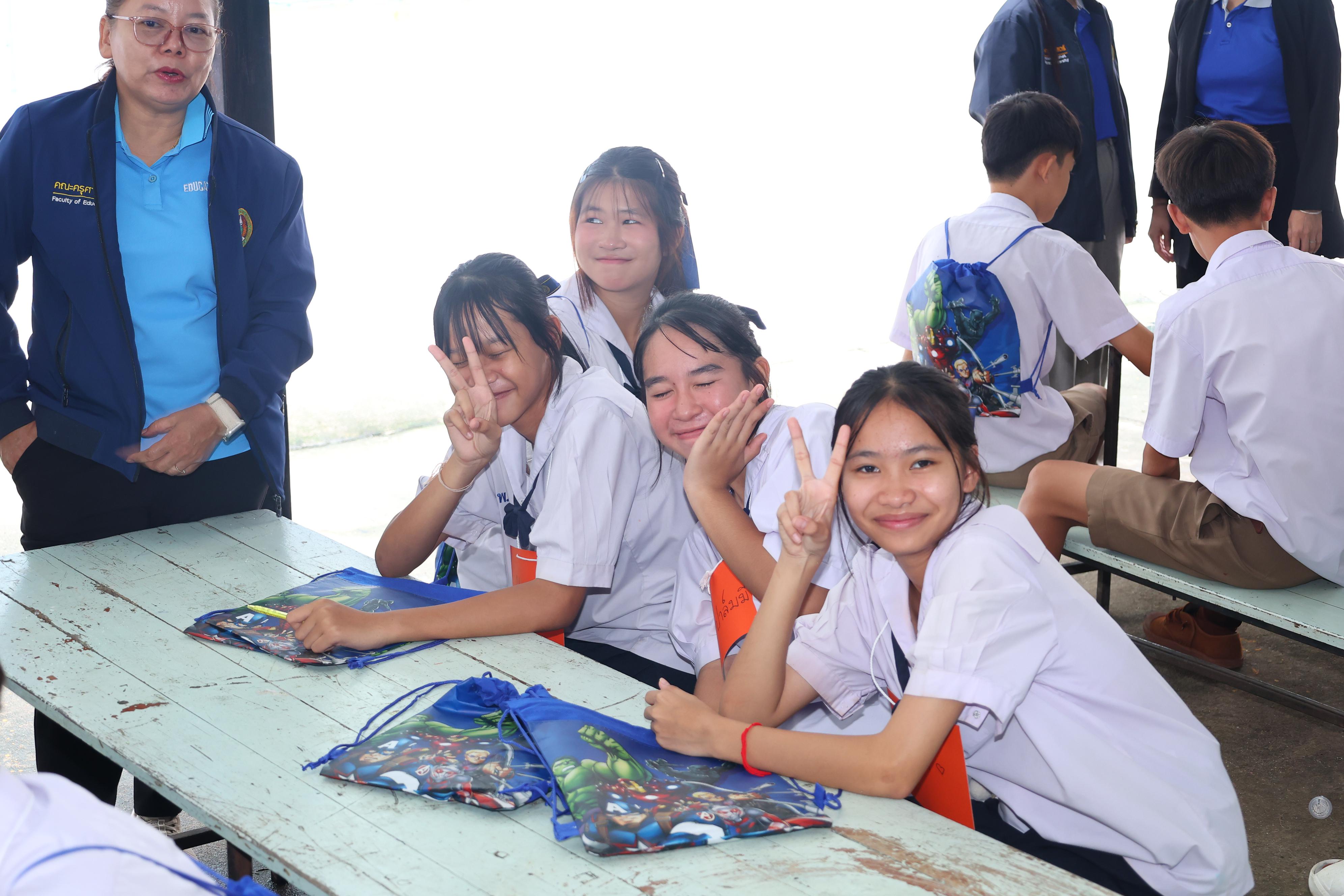 114. วันที่ 24 สิงหาคม 2569 โปรแกรมวิชาวิทยาศาสตร์ทั่วไป ได้จัดกิจกรรมค่ายสเต็มศึกษา ณ โรงเรียนเทศบาลบ้านปากทาง จังหวัดพิจิตร
