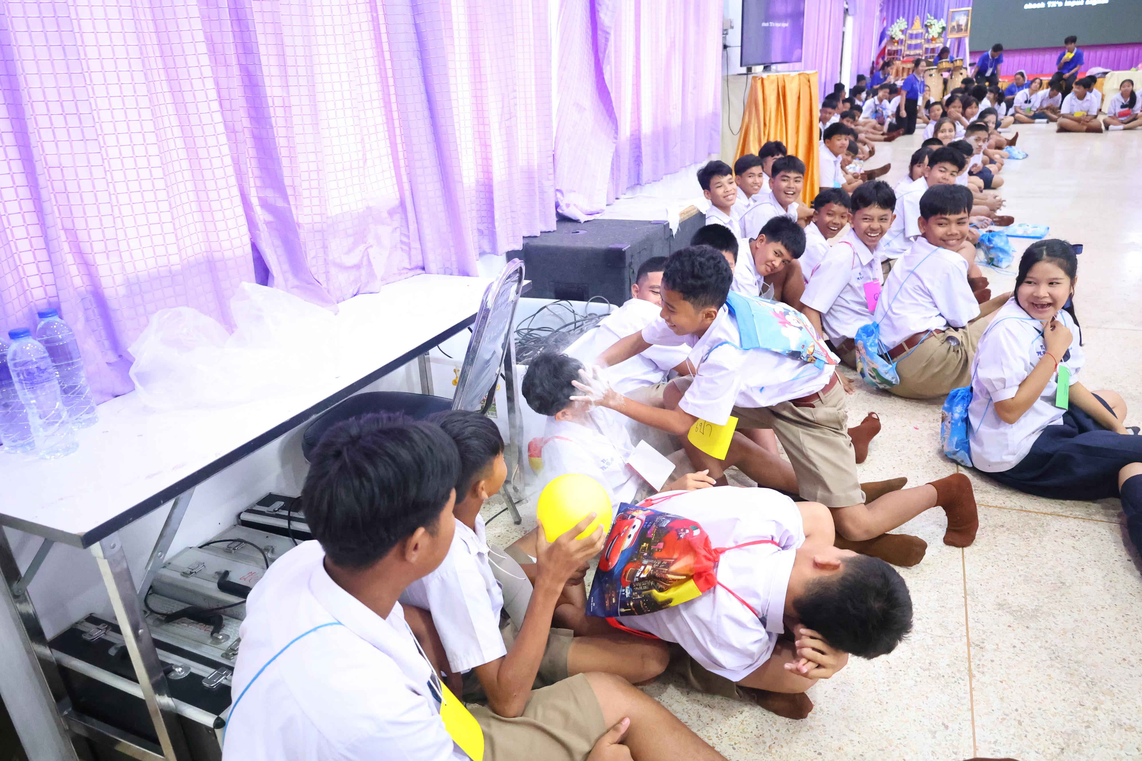 172. วันที่ 24 สิงหาคม 2569 โปรแกรมวิชาวิทยาศาสตร์ทั่วไป ได้จัดกิจกรรมค่ายสเต็มศึกษา ณ โรงเรียนเทศบาลบ้านปากทาง จังหวัดพิจิตร