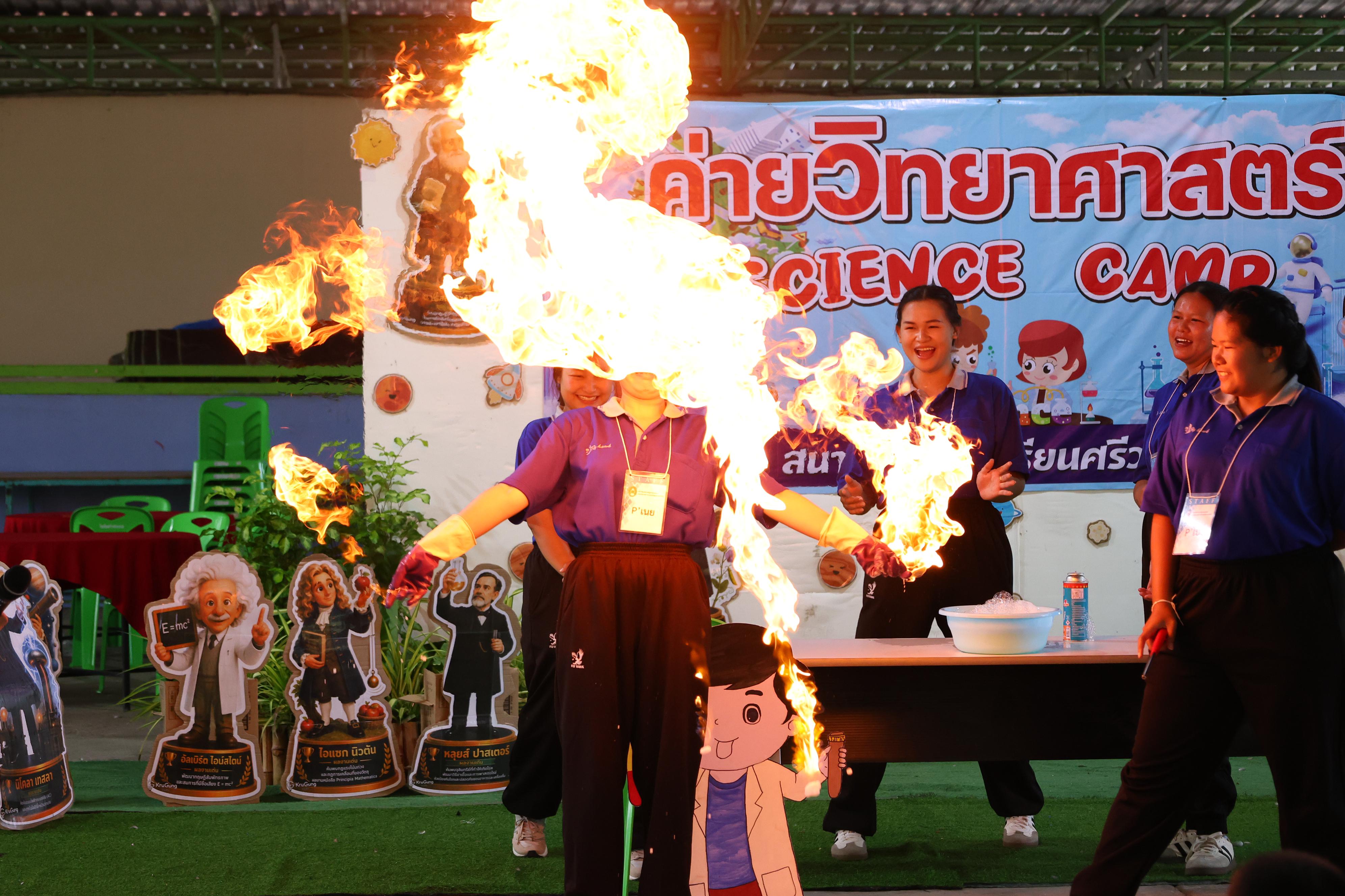 50. วันที่ 27-28 สิงหาคม 2569 โปรแกรมวิชาวิทยาศาสตร์ทั่วไปได้จัดค่ายสเต็มศึกษา ณ โรงเรียนศรีวรลักษณ์ อ.ขาณุวรลักษบุรี จ.กำแพงเพชร