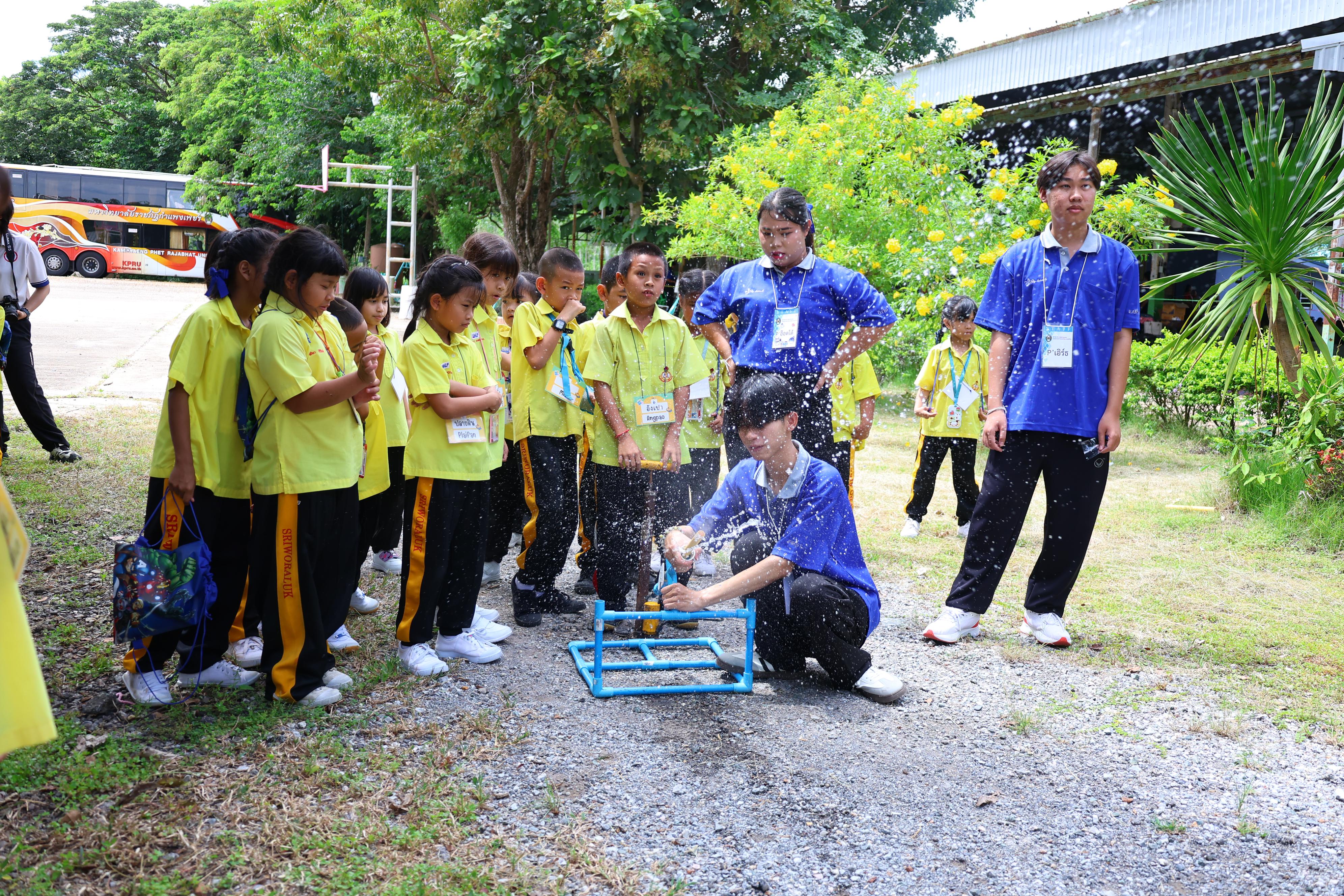 111. วันที่ 27-28 สิงหาคม 2569 โปรแกรมวิชาวิทยาศาสตร์ทั่วไปได้จัดค่ายสเต็มศึกษา ณ โรงเรียนศรีวรลักษณ์ อ.ขาณุวรลักษบุรี จ.กำแพงเพชร