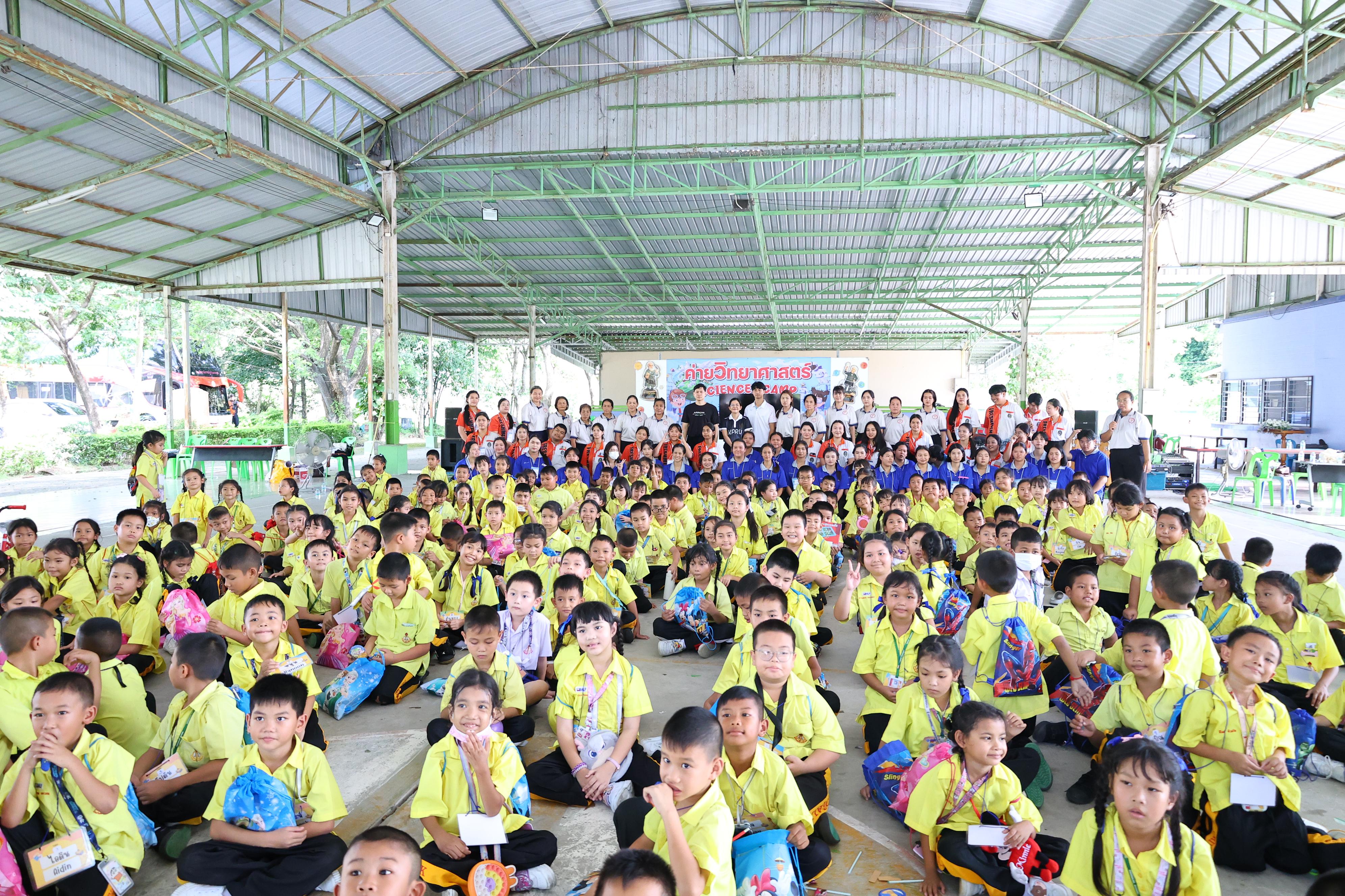 174. วันที่ 27-28 สิงหาคม 2569 โปรแกรมวิชาวิทยาศาสตร์ทั่วไปได้จัดค่ายสเต็มศึกษา ณ โรงเรียนศรีวรลักษณ์ อ.ขาณุวรลักษบุรี จ.กำแพงเพชร