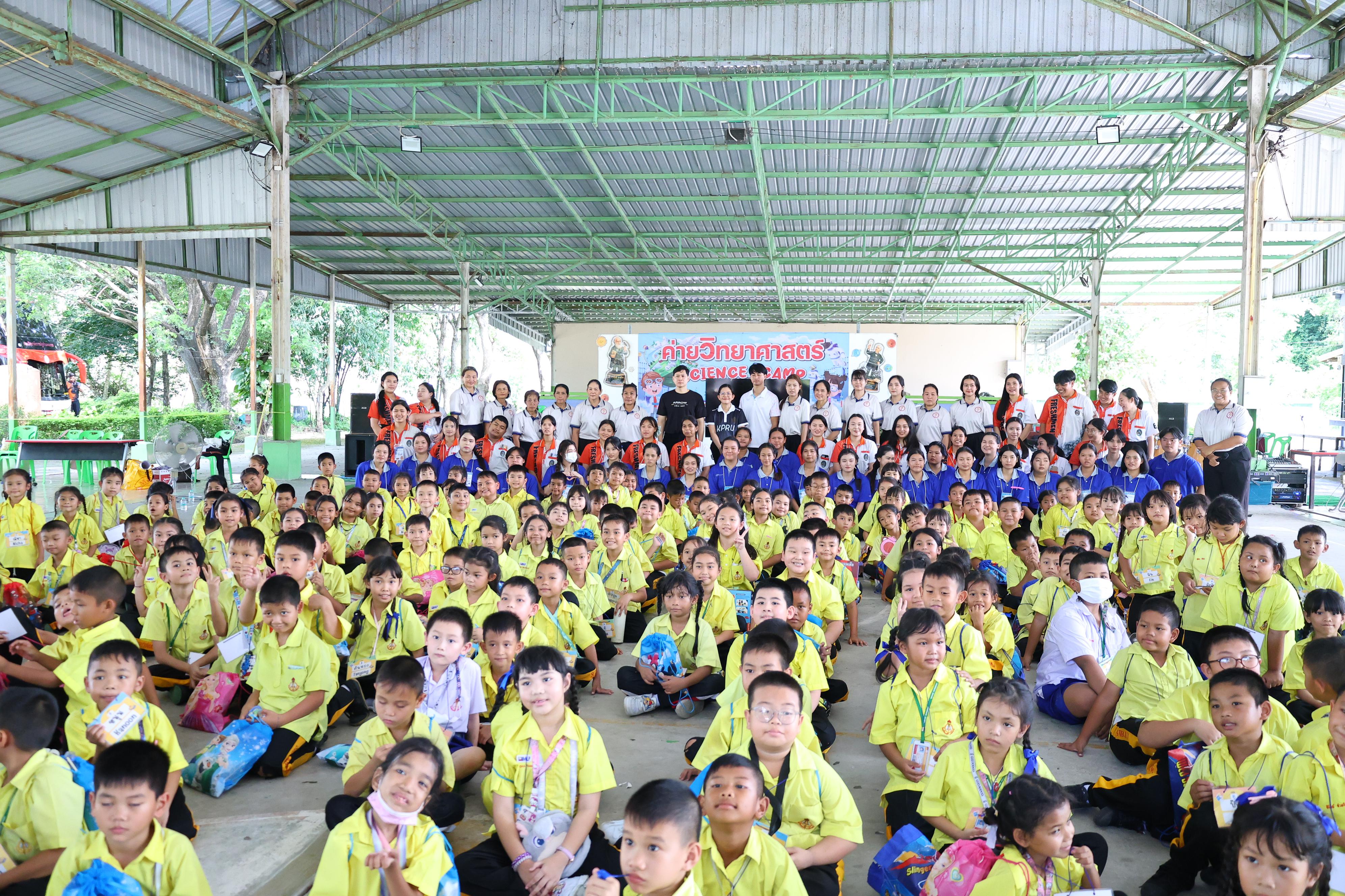175. วันที่ 27-28 สิงหาคม 2569 โปรแกรมวิชาวิทยาศาสตร์ทั่วไปได้จัดค่ายสเต็มศึกษา ณ โรงเรียนศรีวรลักษณ์ อ.ขาณุวรลักษบุรี จ.กำแพงเพชร