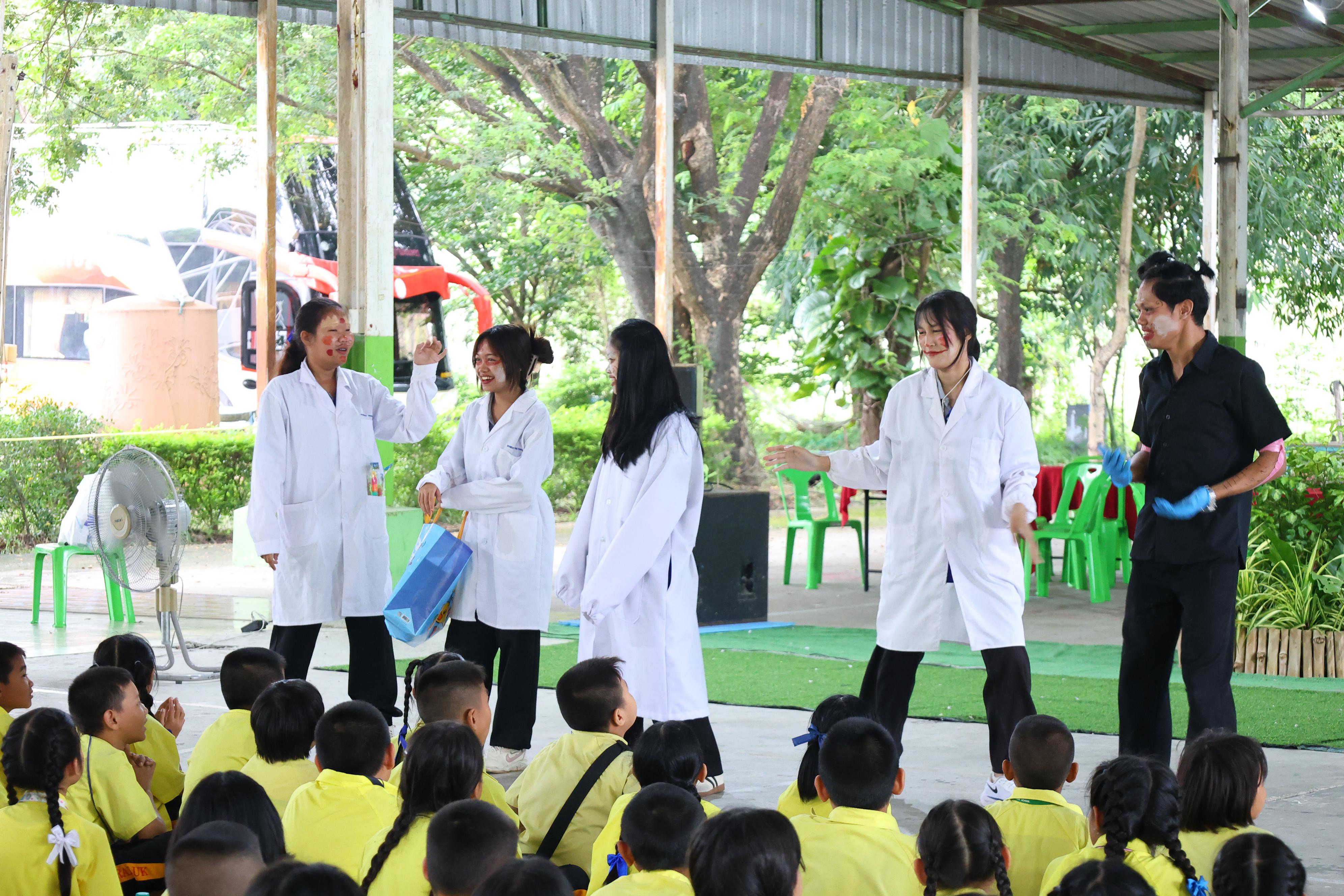 216. วันที่ 27-28 สิงหาคม 2569 โปรแกรมวิชาวิทยาศาสตร์ทั่วไปได้จัดค่ายสเต็มศึกษา ณ โรงเรียนศรีวรลักษณ์ อ.ขาณุวรลักษบุรี จ.กำแพงเพชร