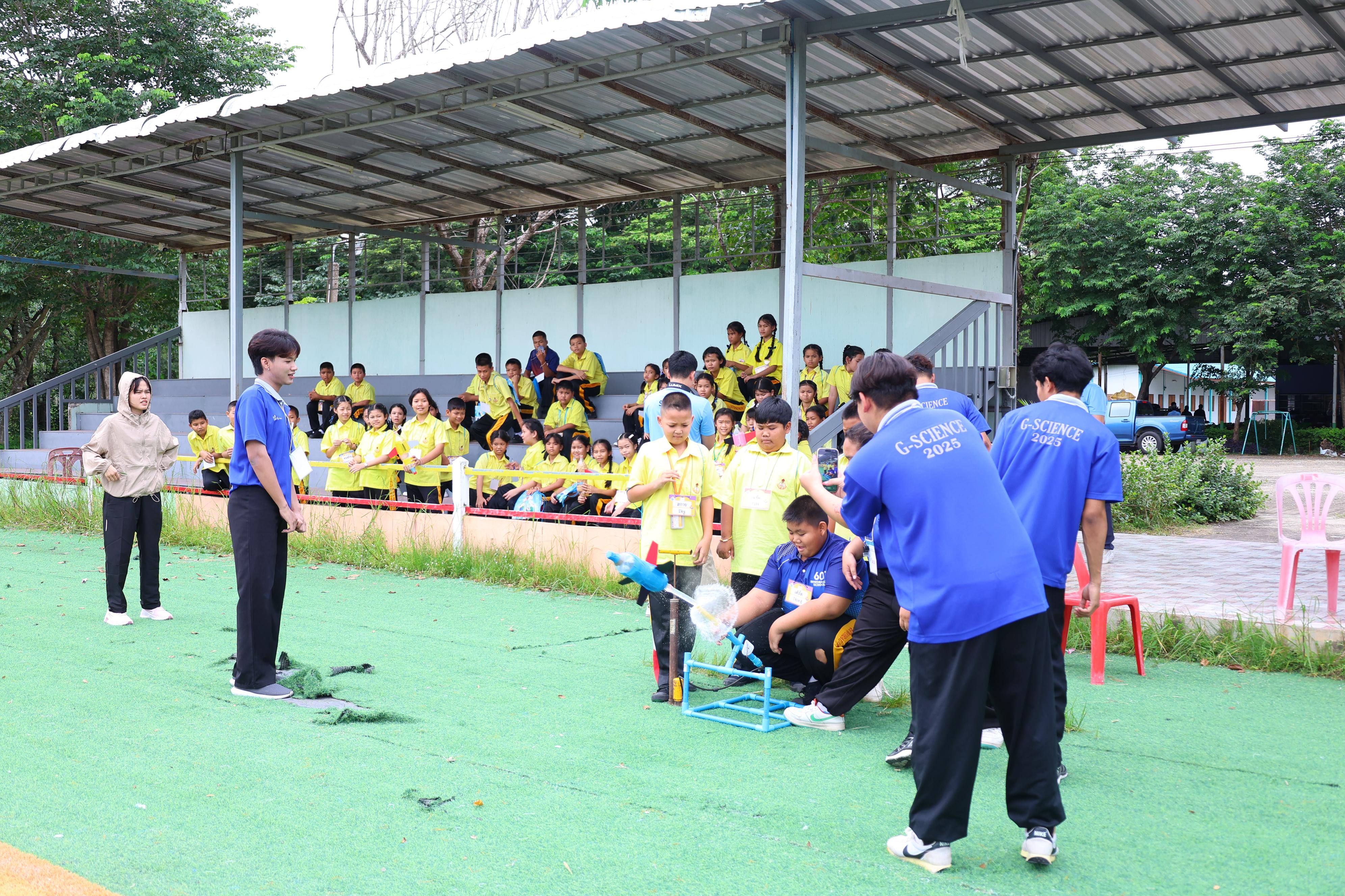 317. วันที่ 27-28 สิงหาคม 2569 โปรแกรมวิชาวิทยาศาสตร์ทั่วไปได้จัดค่ายสเต็มศึกษา ณ โรงเรียนศรีวรลักษณ์ อ.ขาณุวรลักษบุรี จ.กำแพงเพชร