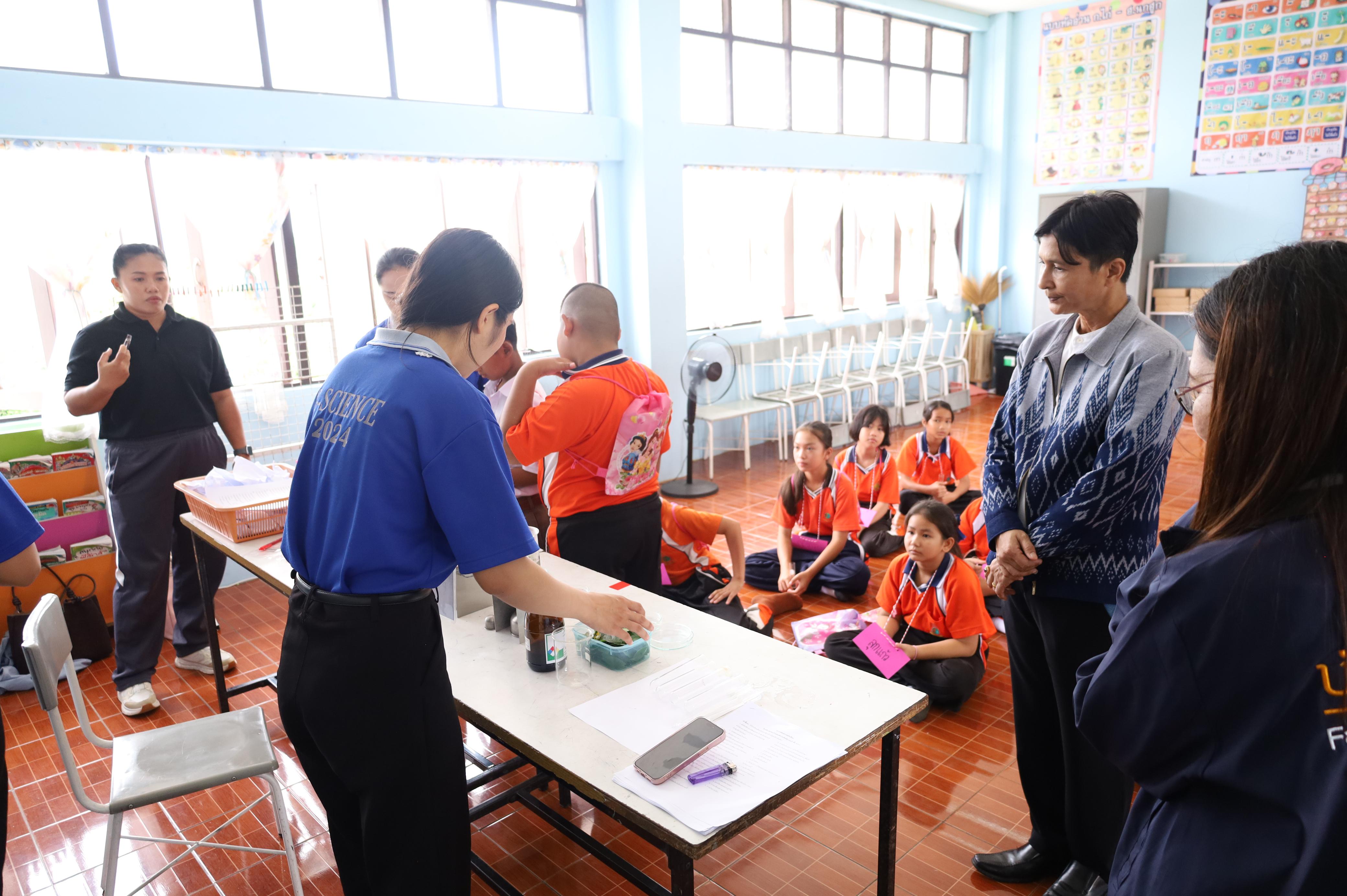 65. วันที่ 29 สิงหาคม 2569 โปรแกรมวิชาวิทยาศาสตร์ทั่วไป คณะครุศาสตร์ มหาวิทยาลัยราชภักกำแพงเพชร จัดค่าย STEM ให้กับน้องๆ โรงเรียนชุมชนบ้านคณฑี อ.เมือง จ.กำแพงเพชร