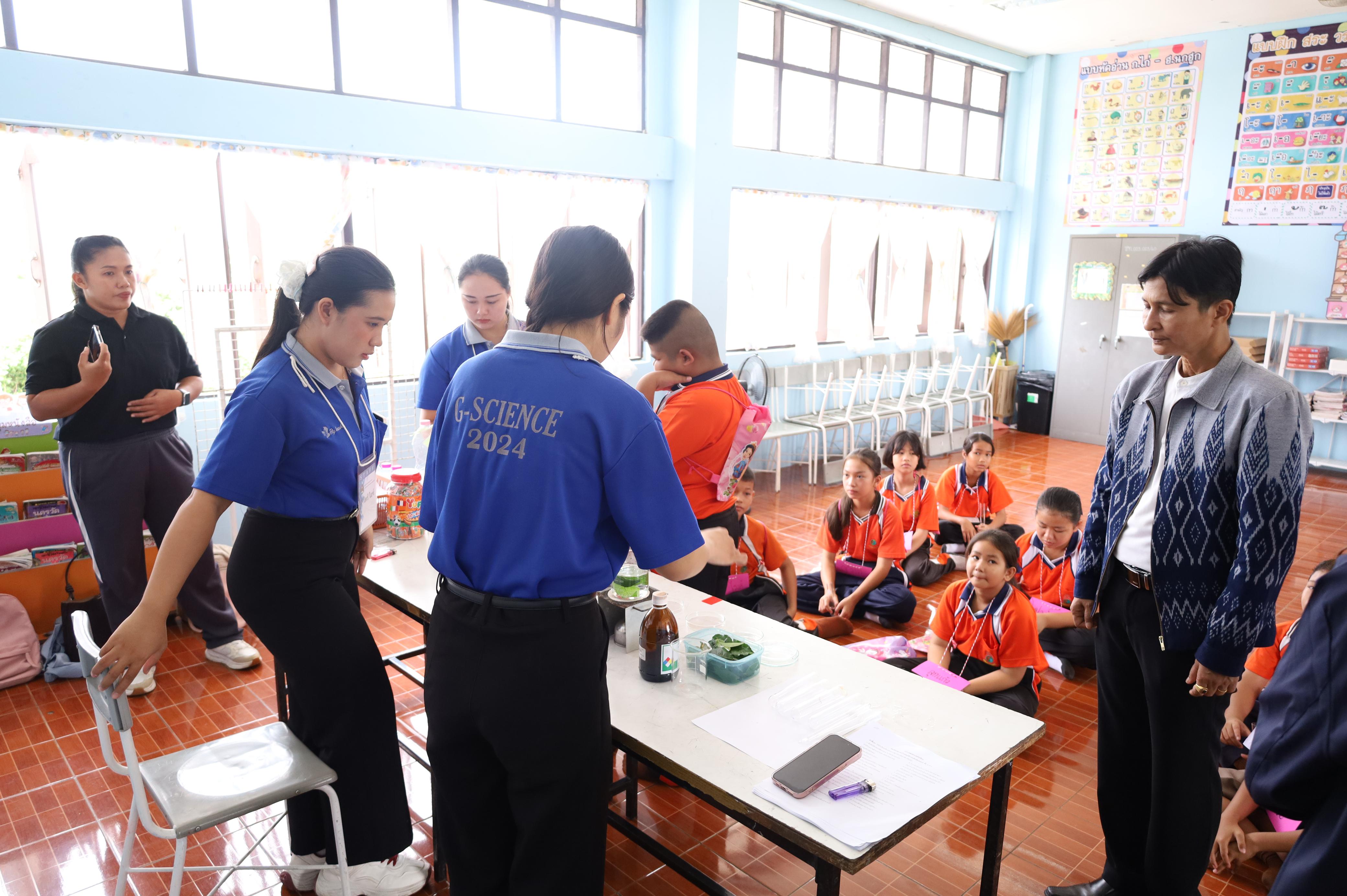 66. วันที่ 29 สิงหาคม 2569 โปรแกรมวิชาวิทยาศาสตร์ทั่วไป คณะครุศาสตร์ มหาวิทยาลัยราชภักกำแพงเพชร จัดค่าย STEM ให้กับน้องๆ โรงเรียนชุมชนบ้านคณฑี อ.เมือง จ.กำแพงเพชร