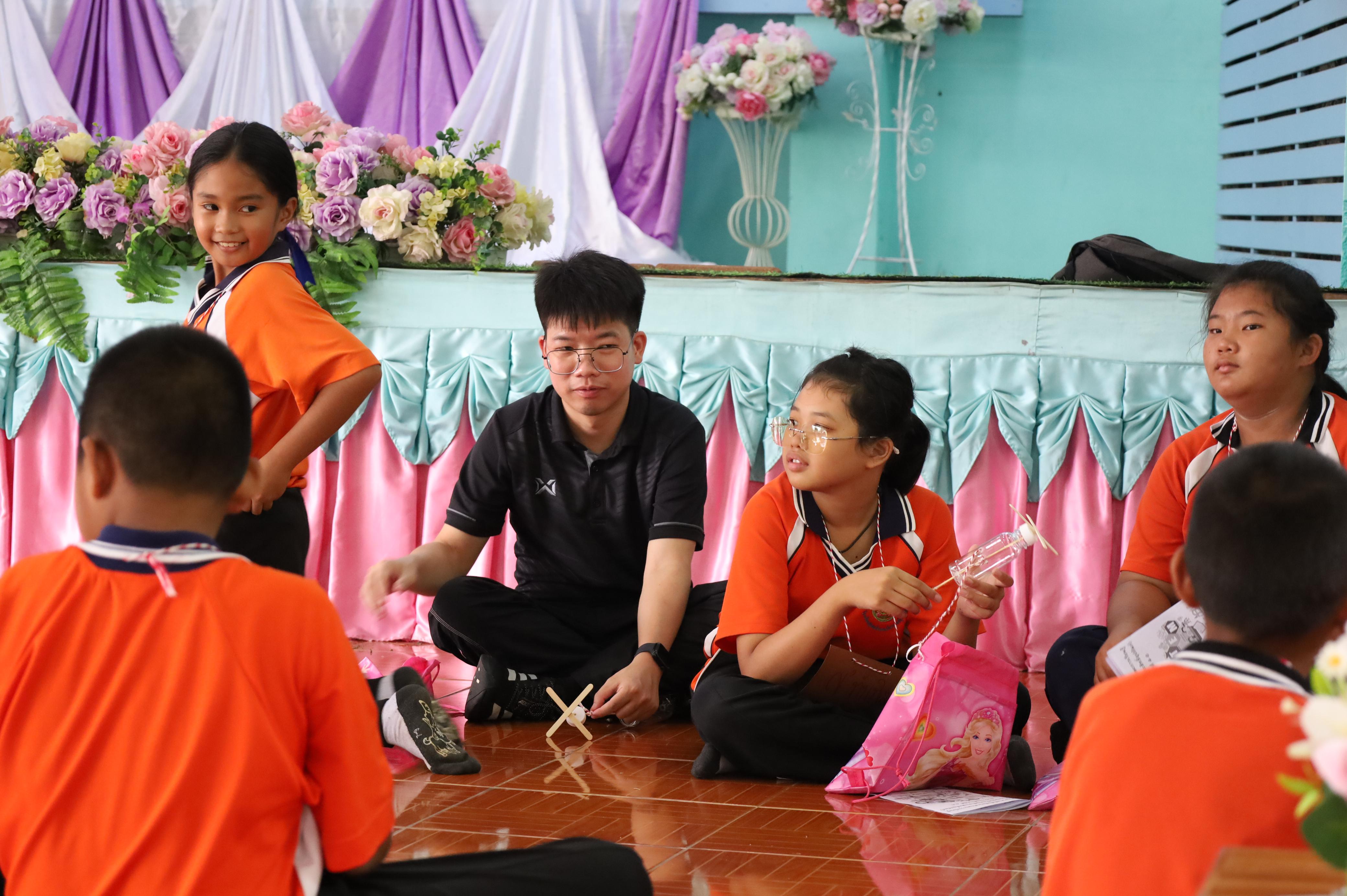 108. วันที่ 29 สิงหาคม 2569 โปรแกรมวิชาวิทยาศาสตร์ทั่วไป คณะครุศาสตร์ มหาวิทยาลัยราชภักกำแพงเพชร จัดค่าย STEM ให้กับน้องๆ โรงเรียนชุมชนบ้านคณฑี อ.เมือง จ.กำแพงเพชร