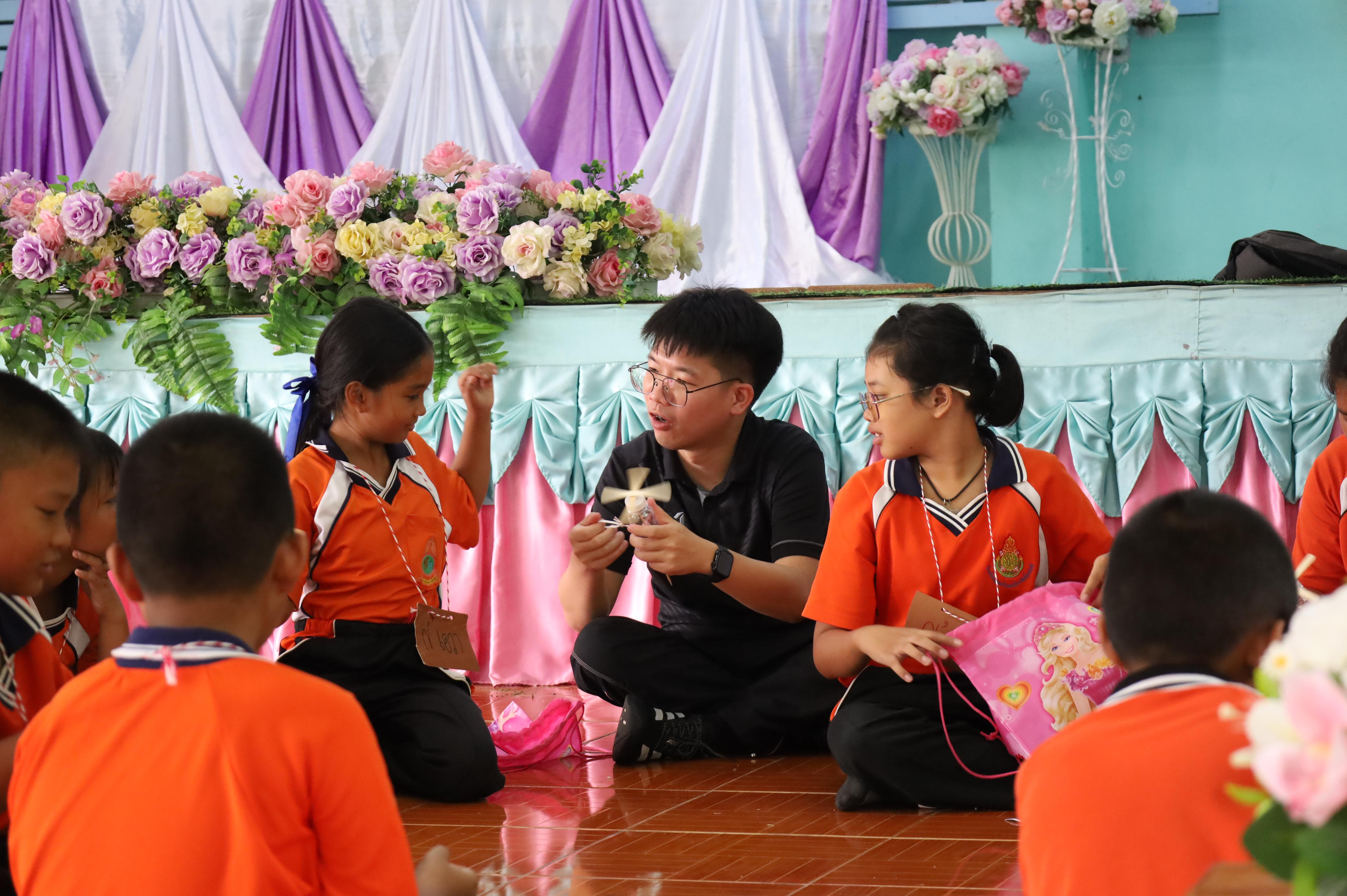 112. วันที่ 29 สิงหาคม 2569 โปรแกรมวิชาวิทยาศาสตร์ทั่วไป คณะครุศาสตร์ มหาวิทยาลัยราชภักกำแพงเพชร จัดค่าย STEM ให้กับน้องๆ โรงเรียนชุมชนบ้านคณฑี อ.เมือง จ.กำแพงเพชร