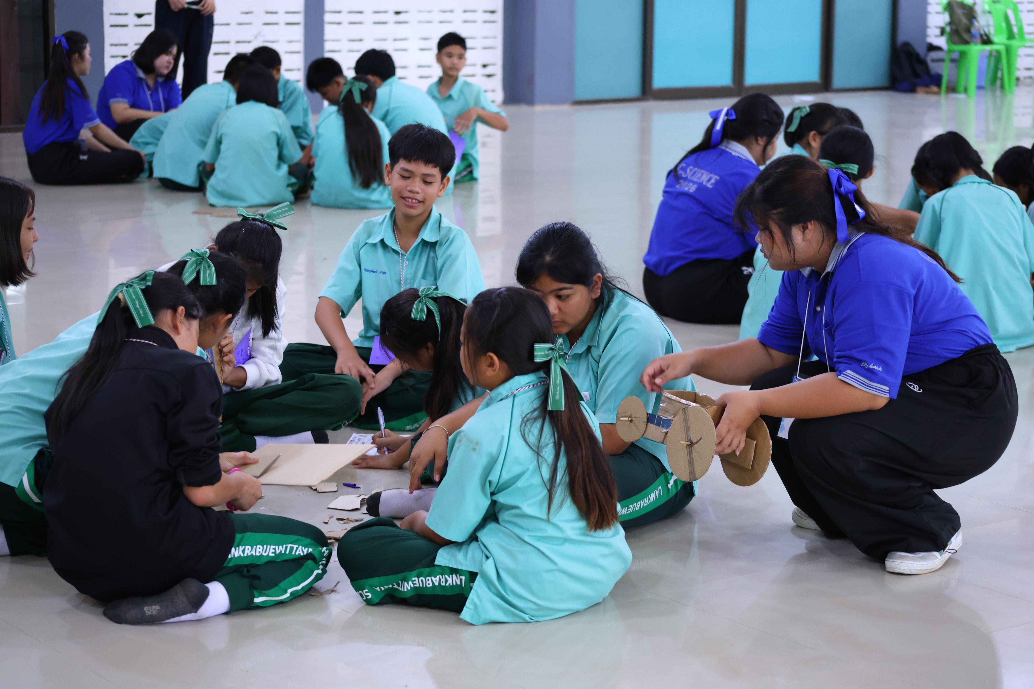 129. วันที่ 10 กันยายน 2569 โปรแกรมวิชาวิทยาศาสตร์ทั่วไป ได้จัดค่ายสเต็มศึกษา ณ โรงเรียนลานกระบือวิทยา