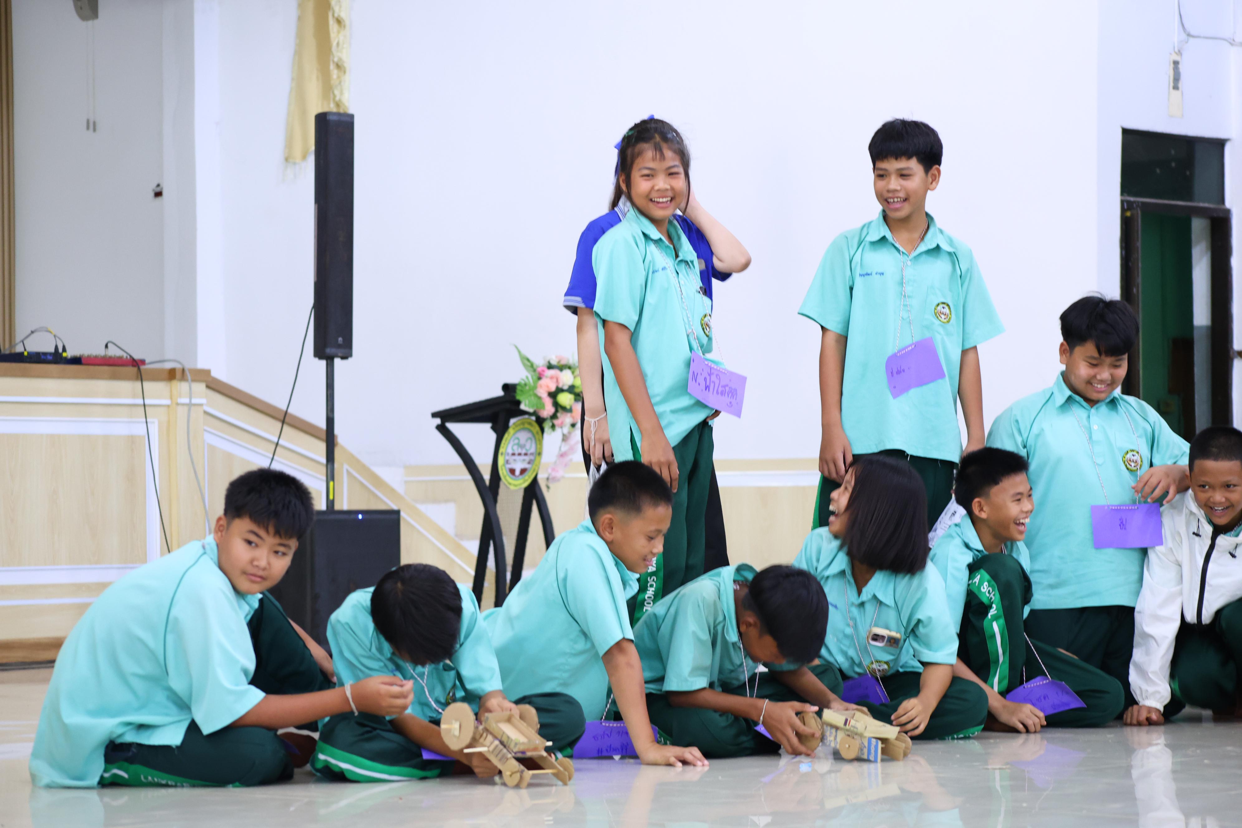 183. วันที่ 10 กันยายน 2569 โปรแกรมวิชาวิทยาศาสตร์ทั่วไป ได้จัดค่ายสเต็มศึกษา ณ โรงเรียนลานกระบือวิทยา
