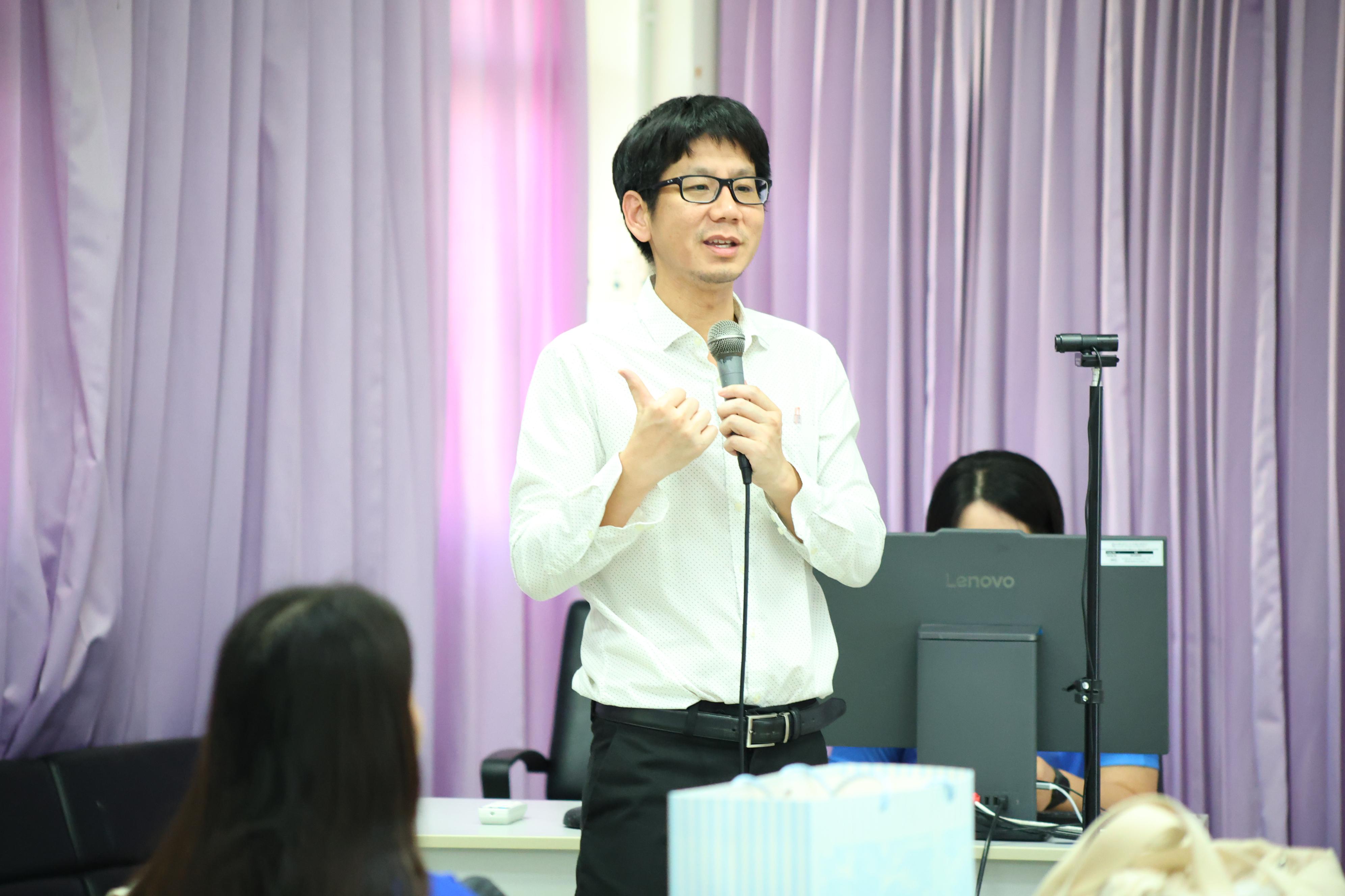 8. วันจันทร์ที่ 19 ตุลาคม 2569 โปรแกรมวิทยาศาสตร์ทั่วไป เข้าศึกษาดูงานด้านการบริหารจัดการความปลอดภัยในห้องปฏิบัติการ สถานบริการวิชาการด้านวิทยาศาสตร์การแพทย์ คณะวิทยาศาสตร์การแพทย์ มหาวิทยาลัยนเรศวร