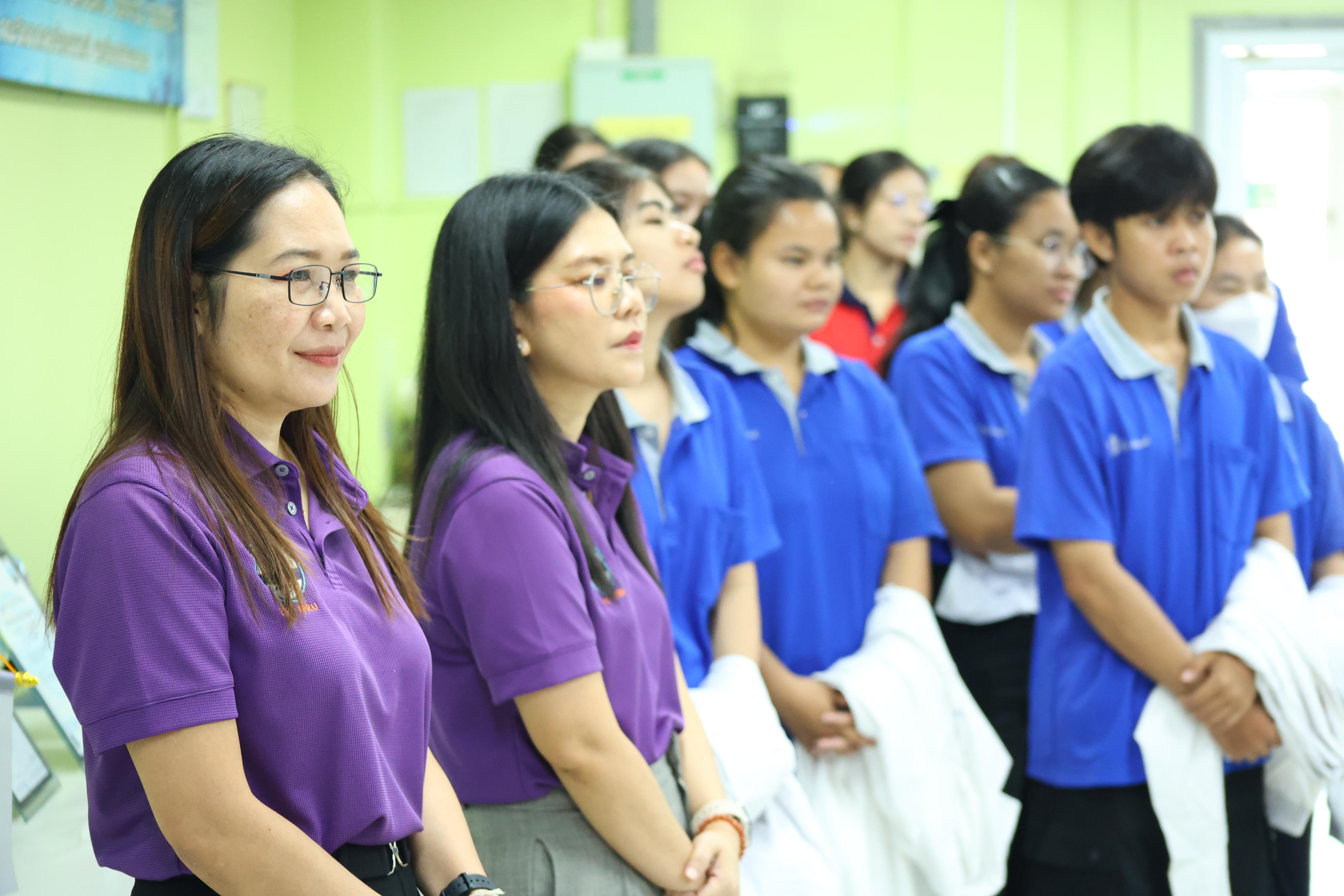 34. วันจันทร์ที่ 19 ตุลาคม 2569 โปรแกรมวิทยาศาสตร์ทั่วไป เข้าศึกษาดูงานด้านการบริหารจัดการความปลอดภัยในห้องปฏิบัติการ สถานบริการวิชาการด้านวิทยาศาสตร์การแพทย์ คณะวิทยาศาสตร์การแพทย์ มหาวิทยาลัยนเรศวร