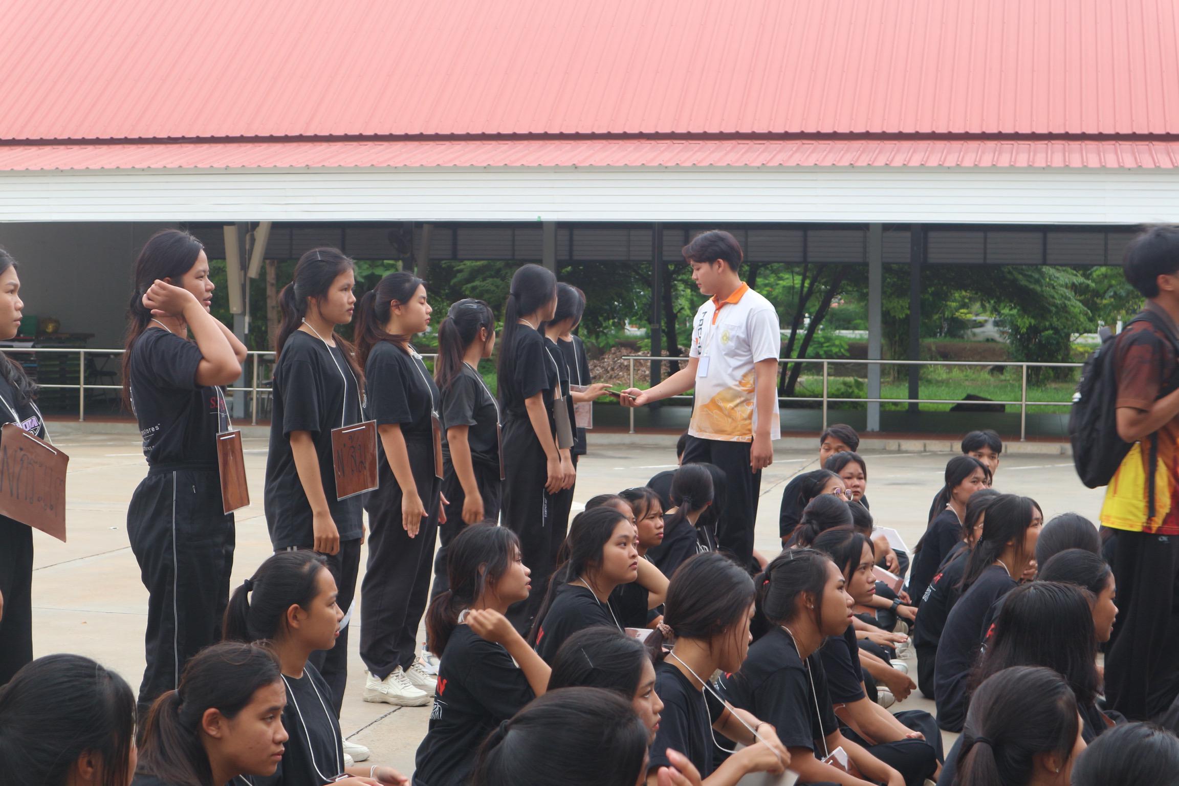 3. วันที่ 30 กรกฎาคม 2567 โปรแกรมวิชาสังคมศึกษา คณะครุศาสตร์ จัดกิจกรรมเฉลยสายรหัส และสันทนาการ ให้กับนักศึกษาชั้นปีที่ 1