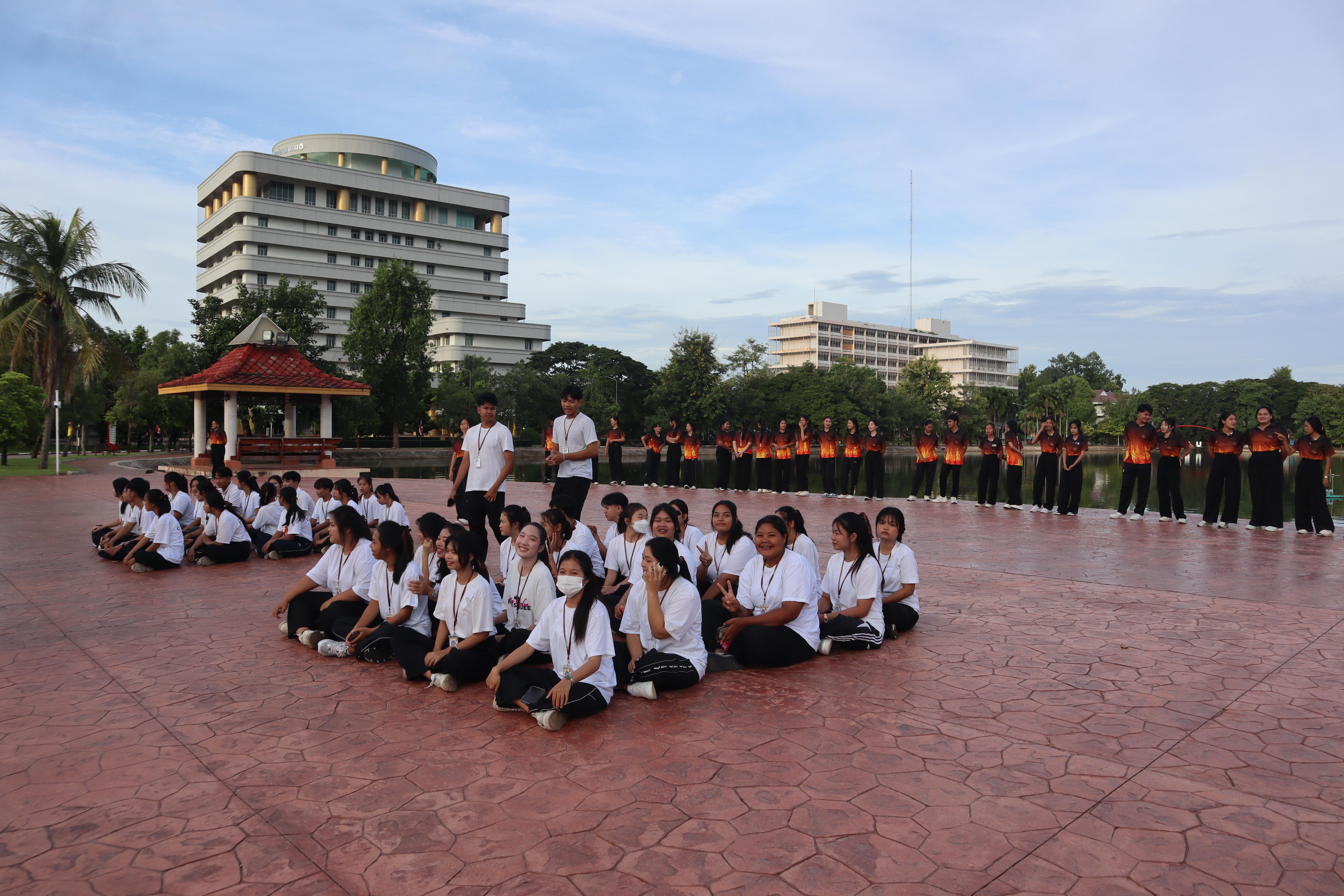 23. วันที่ 7 กันยายน 2567 โปรแกรมวิชาสังคมศึกษาคณะครุศาสตร์ จัดกิจกรรมสานสัมพันธ์สายใยสังคมศึกษา เพื่อเสริมสร้างความสัมพันธ์ที่ดีให้กับนักศึกษาชั้นปีที่ 1 ช่วงบ่าย กิจกรรมกีฬาและนันทนาการ