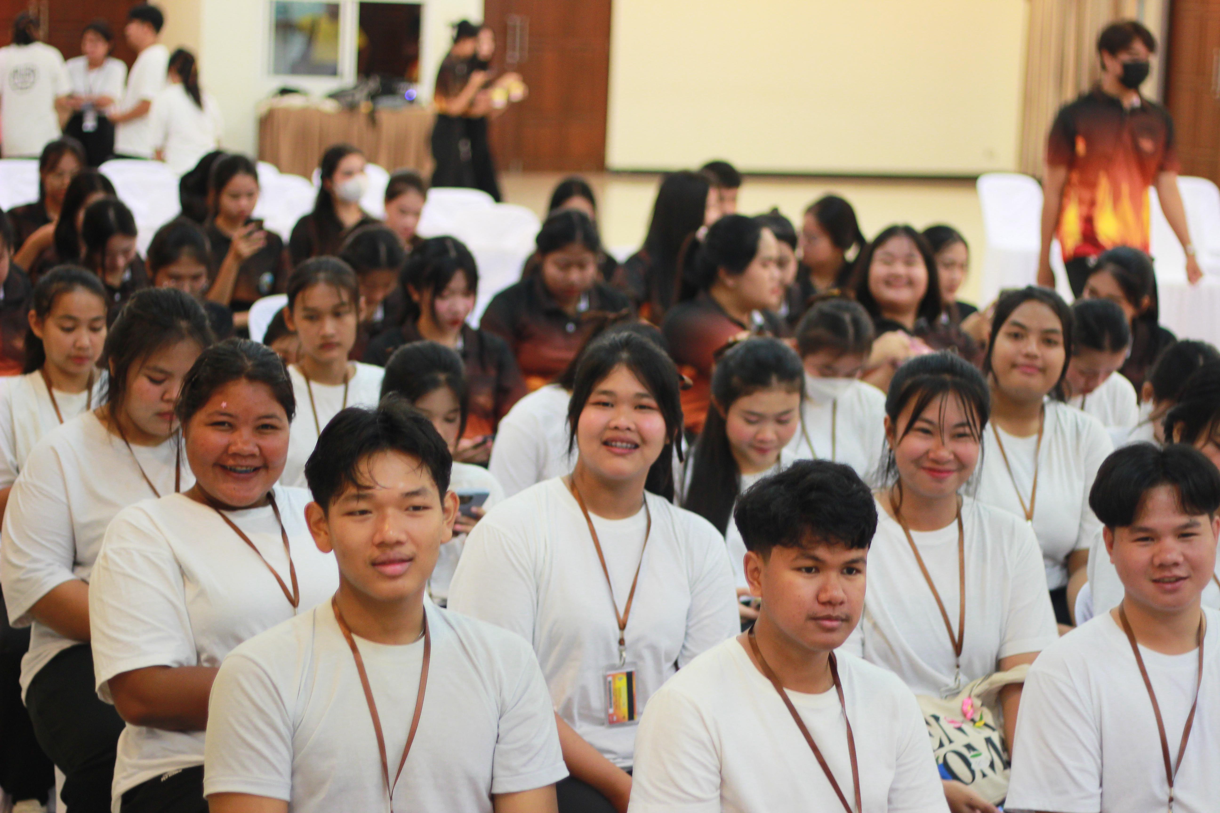 40. วันที่ 7 กันยายน 2567 โปรแกรมวิชาสังคมศึกษา คณะครุศาสตร์ จัดกิจกรรมสานสัมพันธ์สายใยสังคมศึกษา เพื่อเสริมสร้างความสัมพันธ์ที่ดีให้กับนักศึกษาชั้นปีที่ 1 ช่วงเช้า พิธีทำบุญตักบาตร และบายศรีสู่ขวัญ