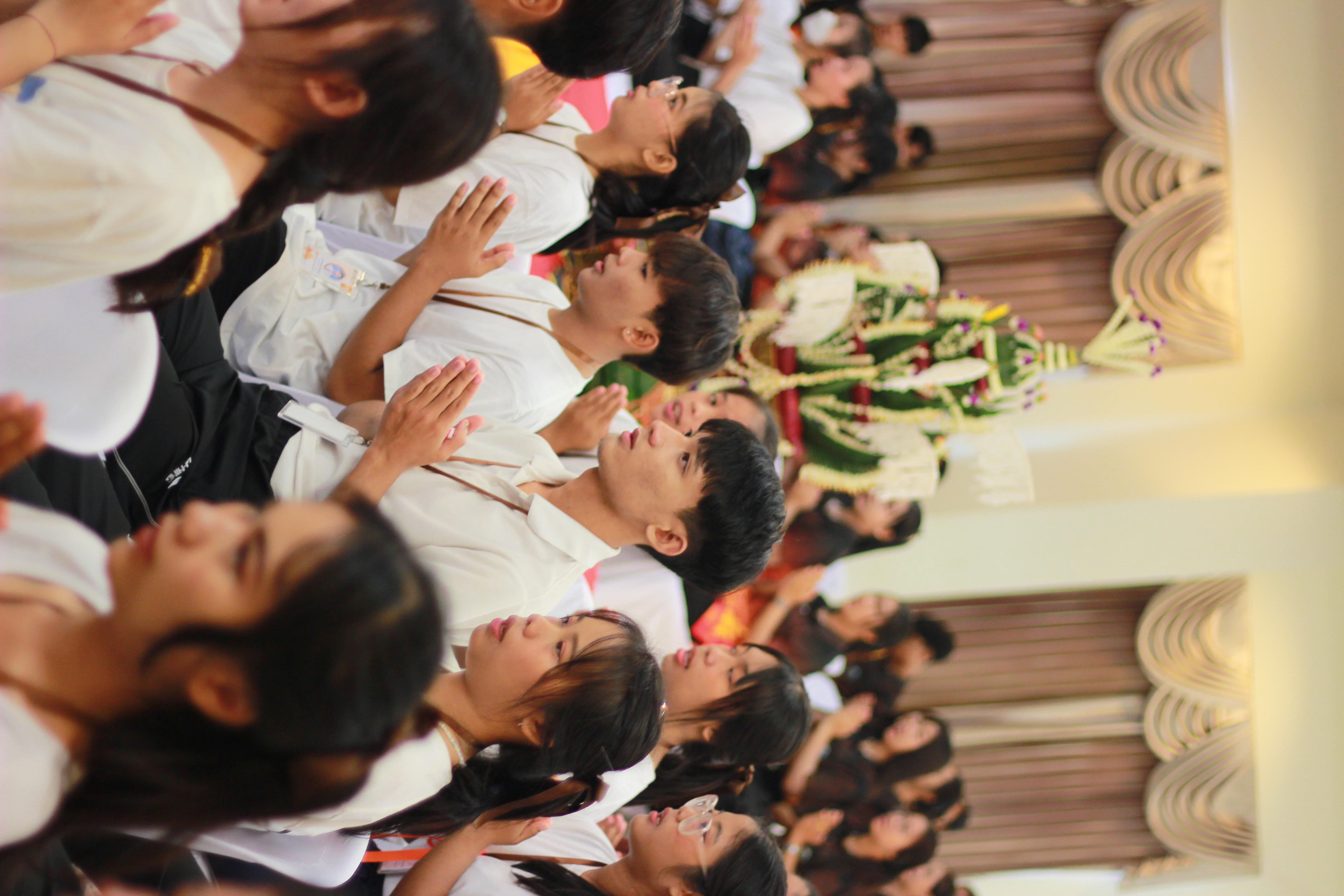 78. วันที่ 7 กันยายน 2567 โปรแกรมวิชาสังคมศึกษา คณะครุศาสตร์ จัดกิจกรรมสานสัมพันธ์สายใยสังคมศึกษา เพื่อเสริมสร้างความสัมพันธ์ที่ดีให้กับนักศึกษาชั้นปีที่ 1 ช่วงเช้า พิธีทำบุญตักบาตร และบายศรีสู่ขวัญ