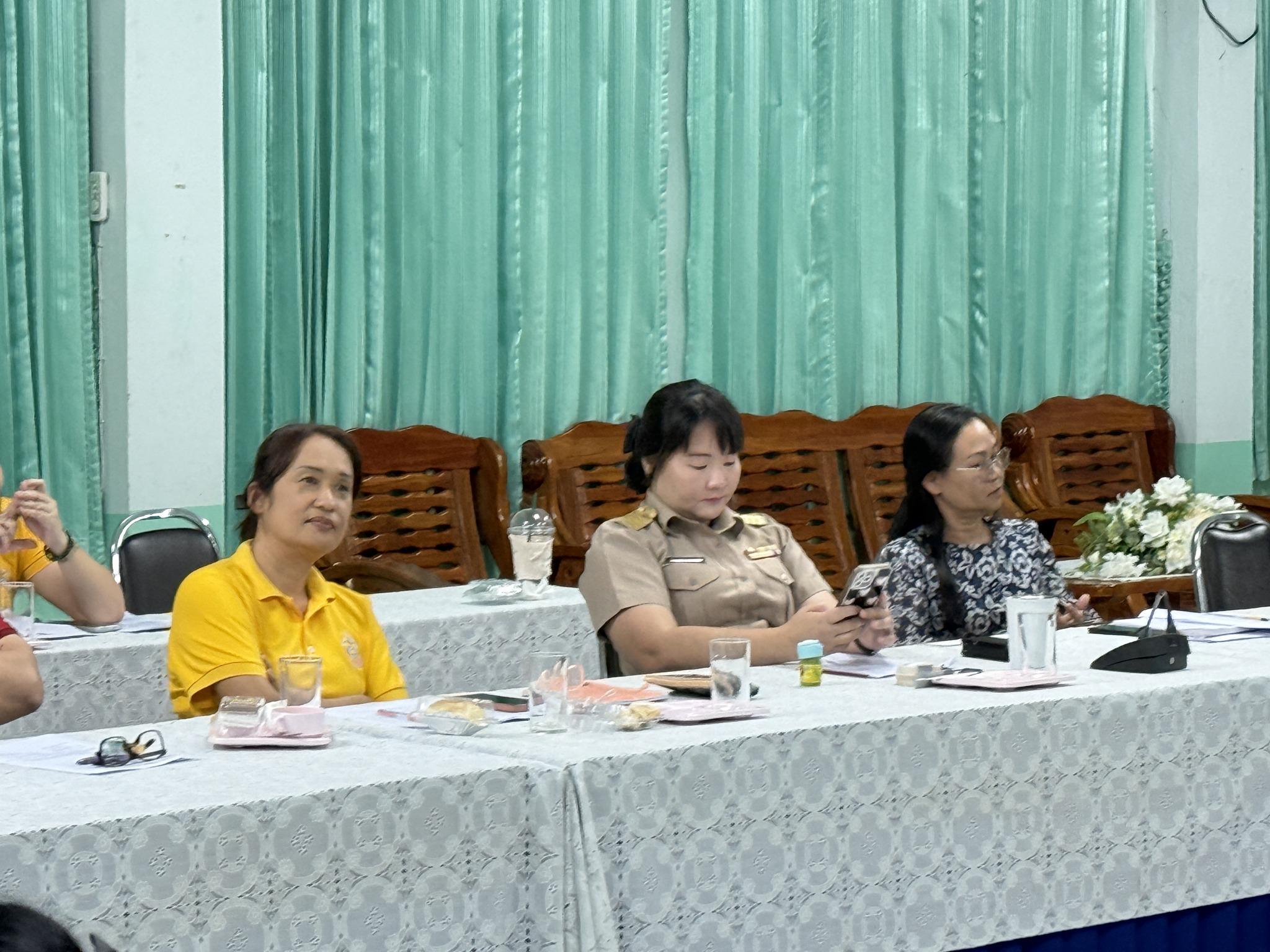 12. วันที่ 15 ตุลาคม 2567 เวลา 14.00 น.การประชุมคณะทำงานการประชุมขับเคลื่อนนโยบายและจุดเน้นของกระทรวงศึกษาธิการ และการขับเคลื่อนการจัดการศึกษาเชิงพื้นที่จังหวัดกำแพงเพชร